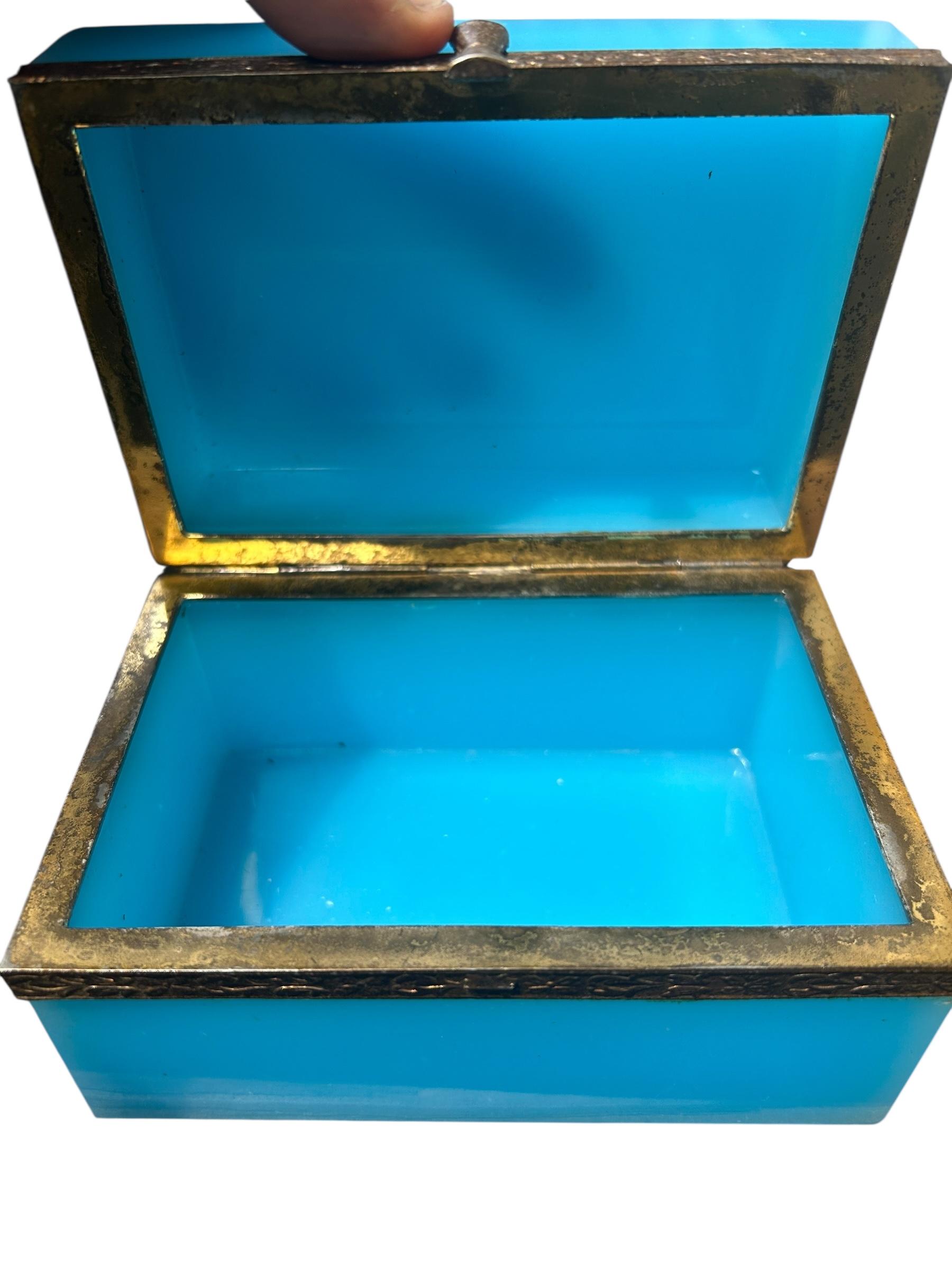 Antique French Blue Opaline Box For Sale 2