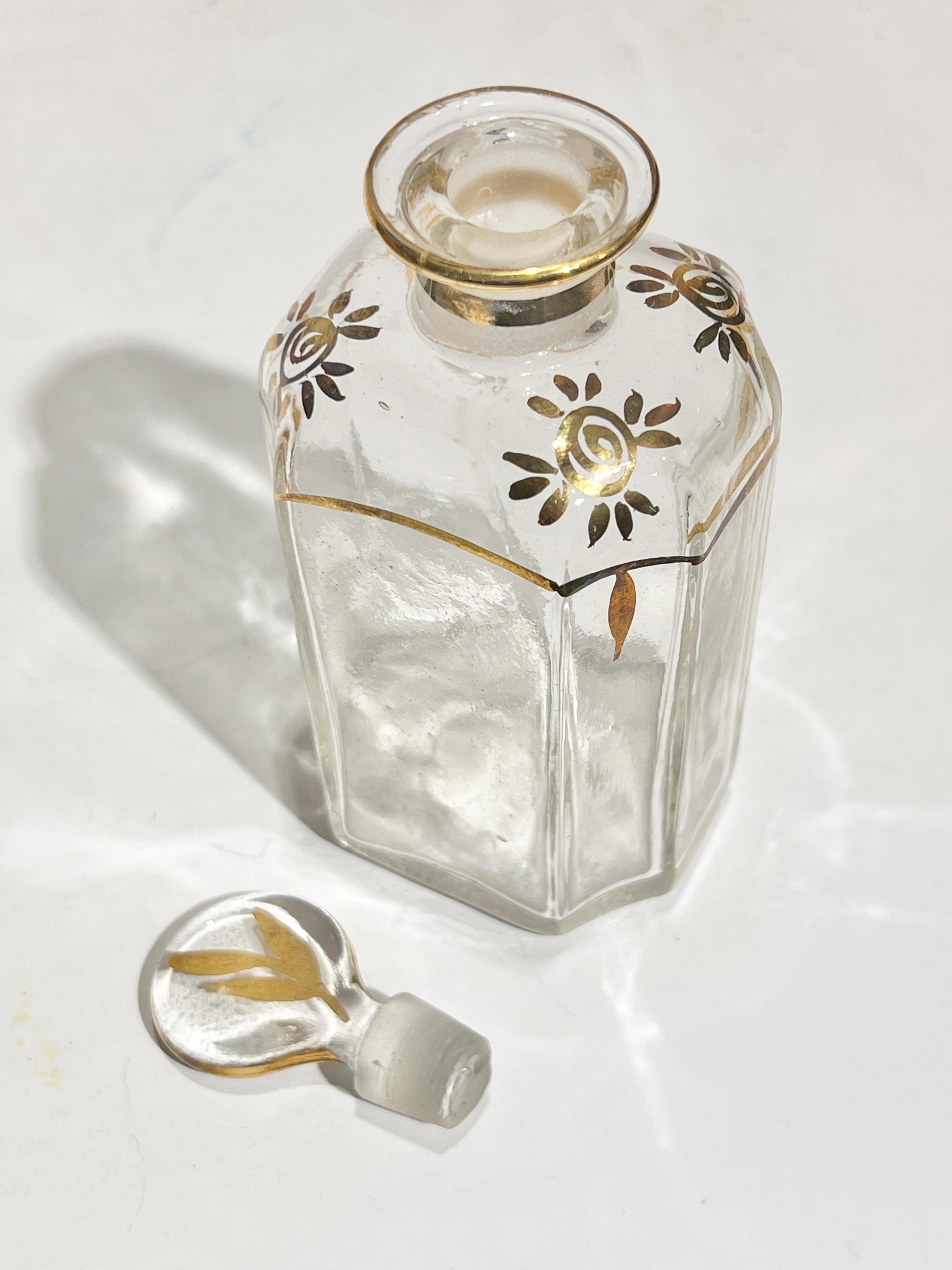 Antique French Form Liquor Tantalus Decanter and Glassware Set en vente 3