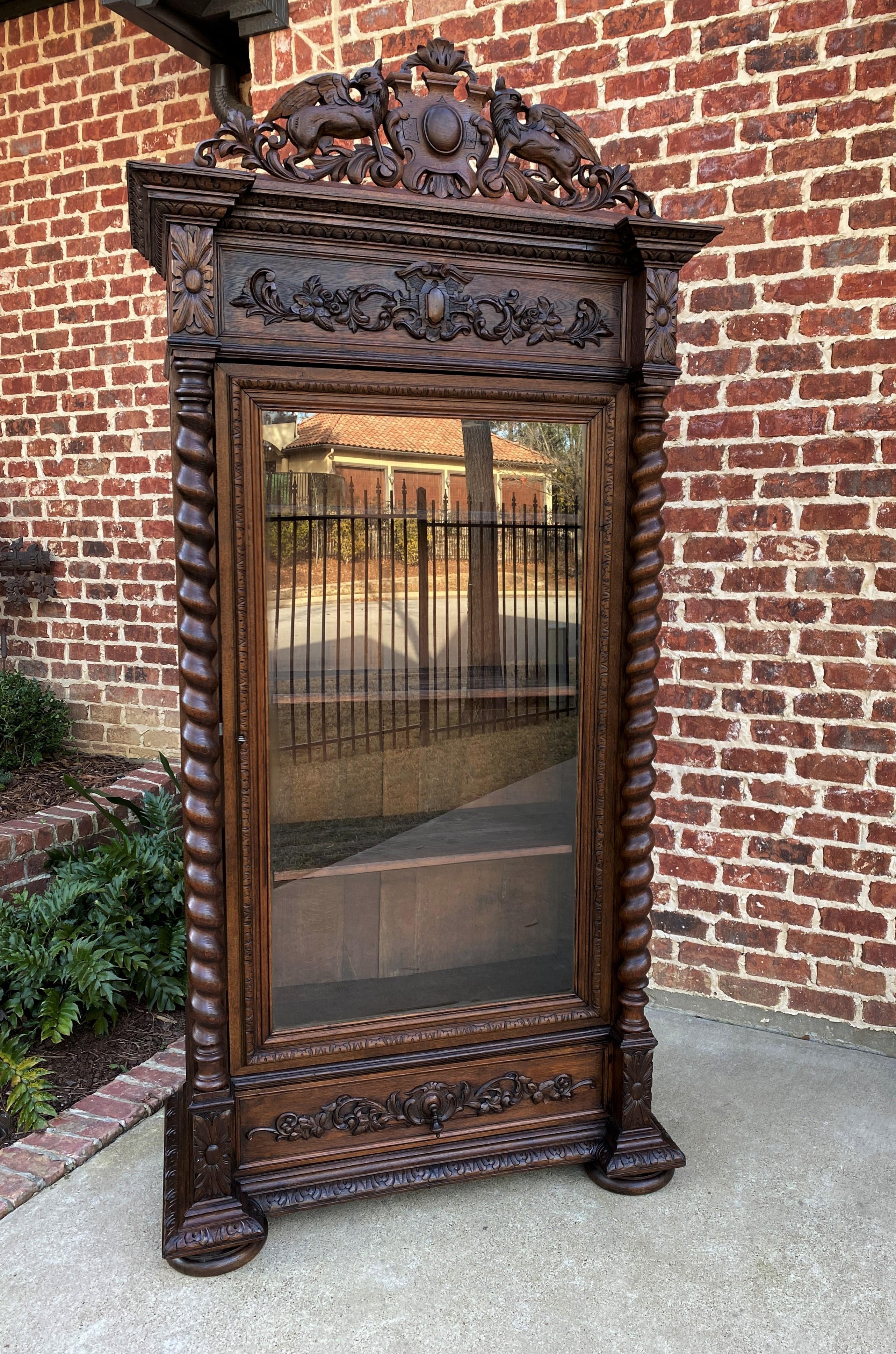 Antique French Bookcase Hunt Display Cabinet Barley Twist Renaissance Oak In Good Condition In Tyler, TX