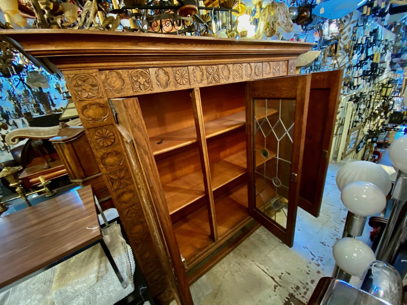 antique French   bookcase/vitrine In Good Condition For Sale In Los Angeles, CA