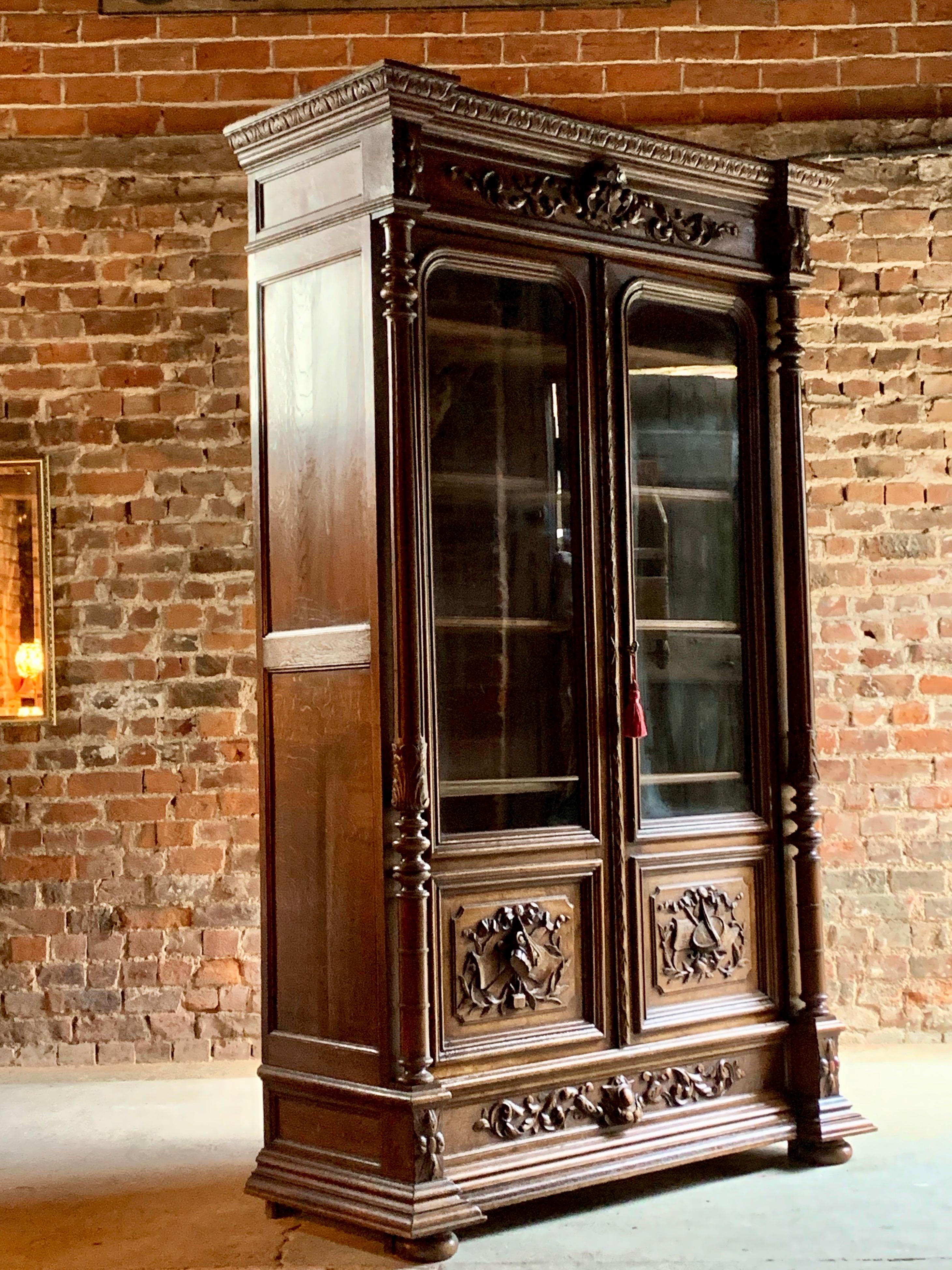 Hand-Carved Antique French Bookcase Vitrine Heavily Carved Solid Oak, circa 1890