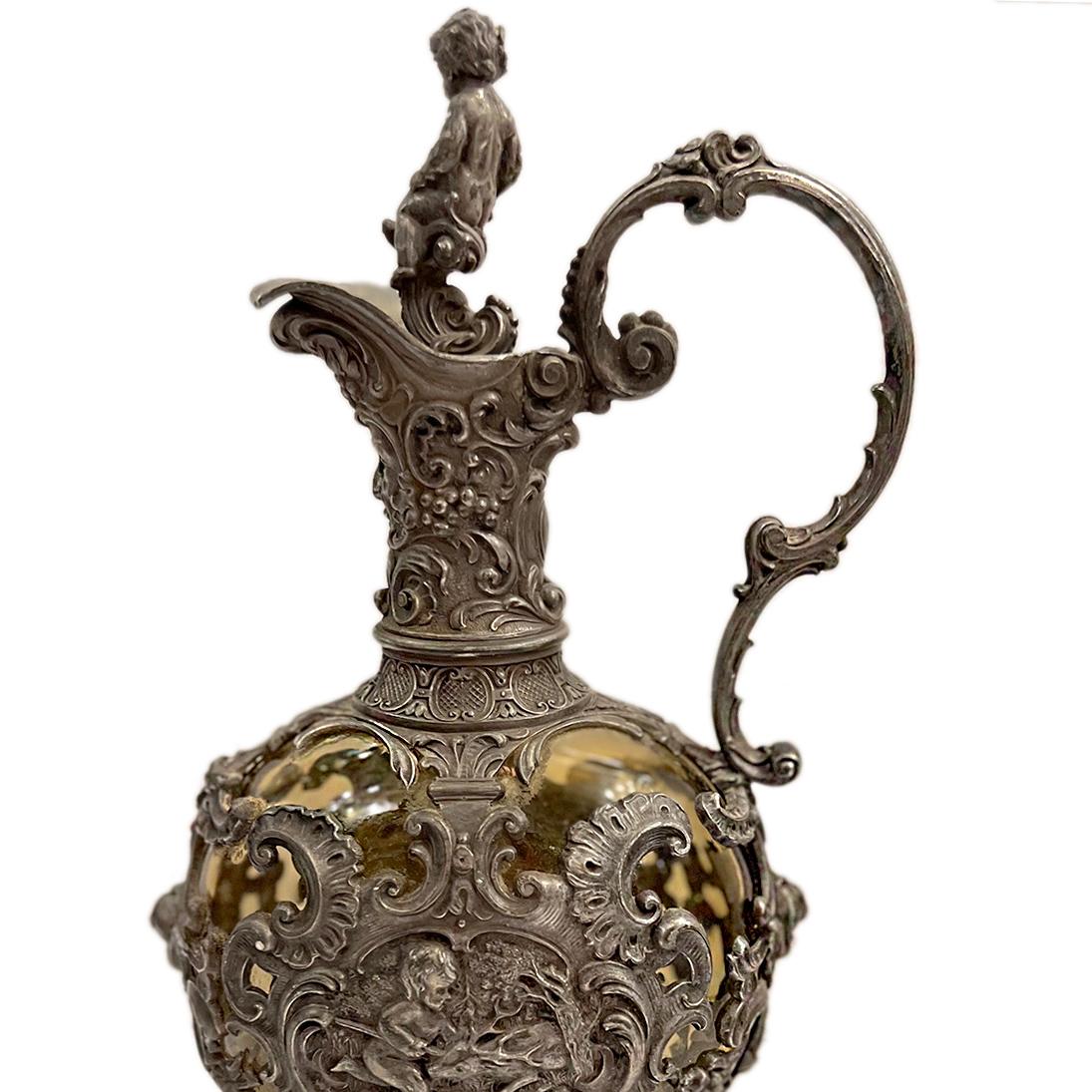 Antike französische Flasche im Zustand „Gut“ im Angebot in New York, NY