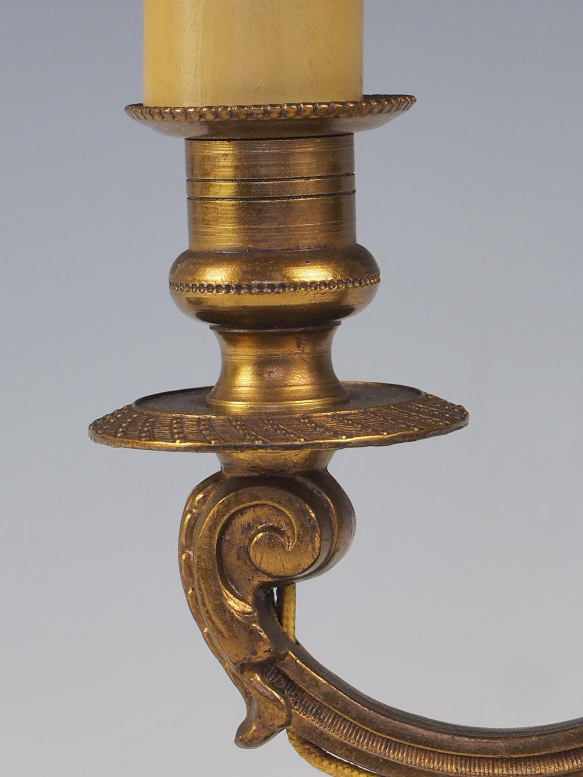Antike französische Bouillotte-Tischlampe im Angebot 5