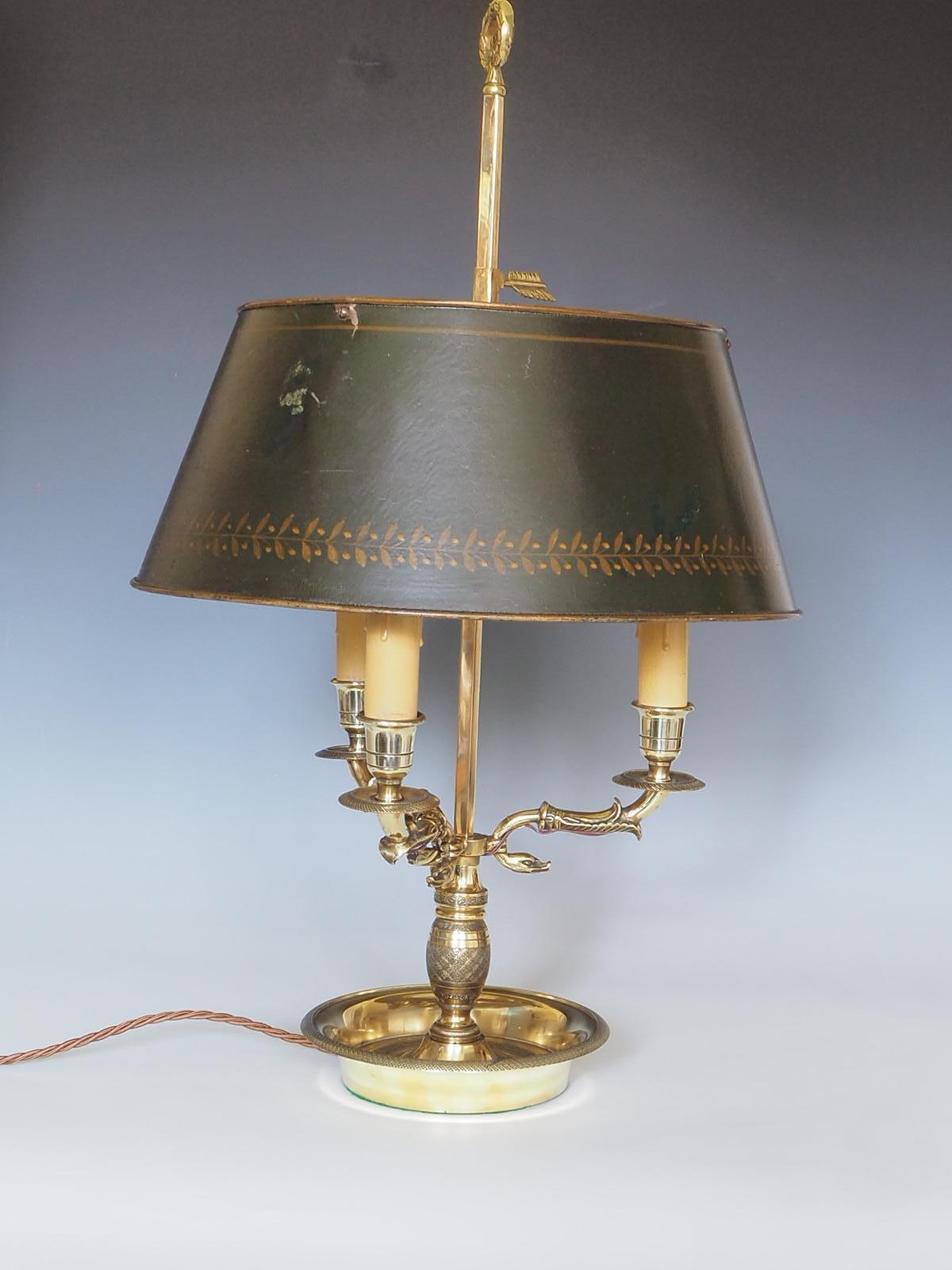 Antique French Bouillotte Table Lamp In Good Condition For Sale In Lincoln, GB