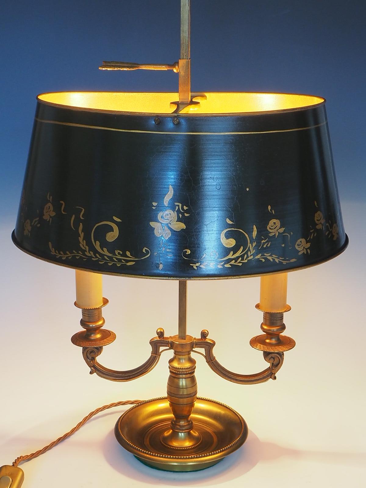 Antike französische Bouillotte-Tischlampe im Angebot 3