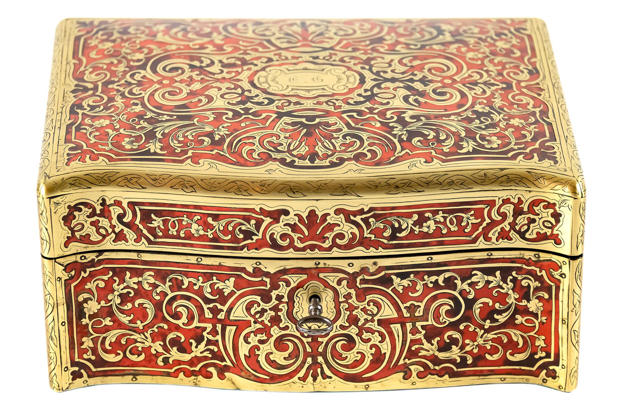 Antique 19th century French boulle marquetry box.
The wooden box is decorated with inlaid brass and tortoiseshell.
After renovation.
Excellent condition.

 