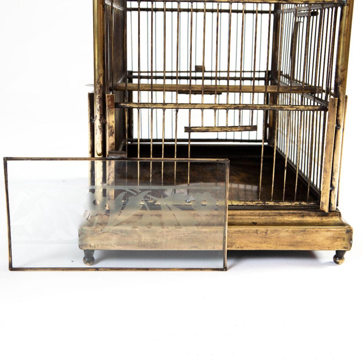 Antique French Birdcage en laiton et verre avec panneaux floraux en vente 6