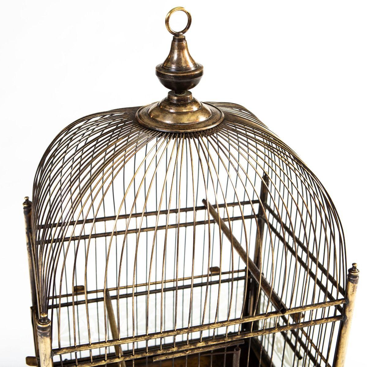 XIXe siècle Antique French Birdcage en laiton et verre avec panneaux floraux en vente