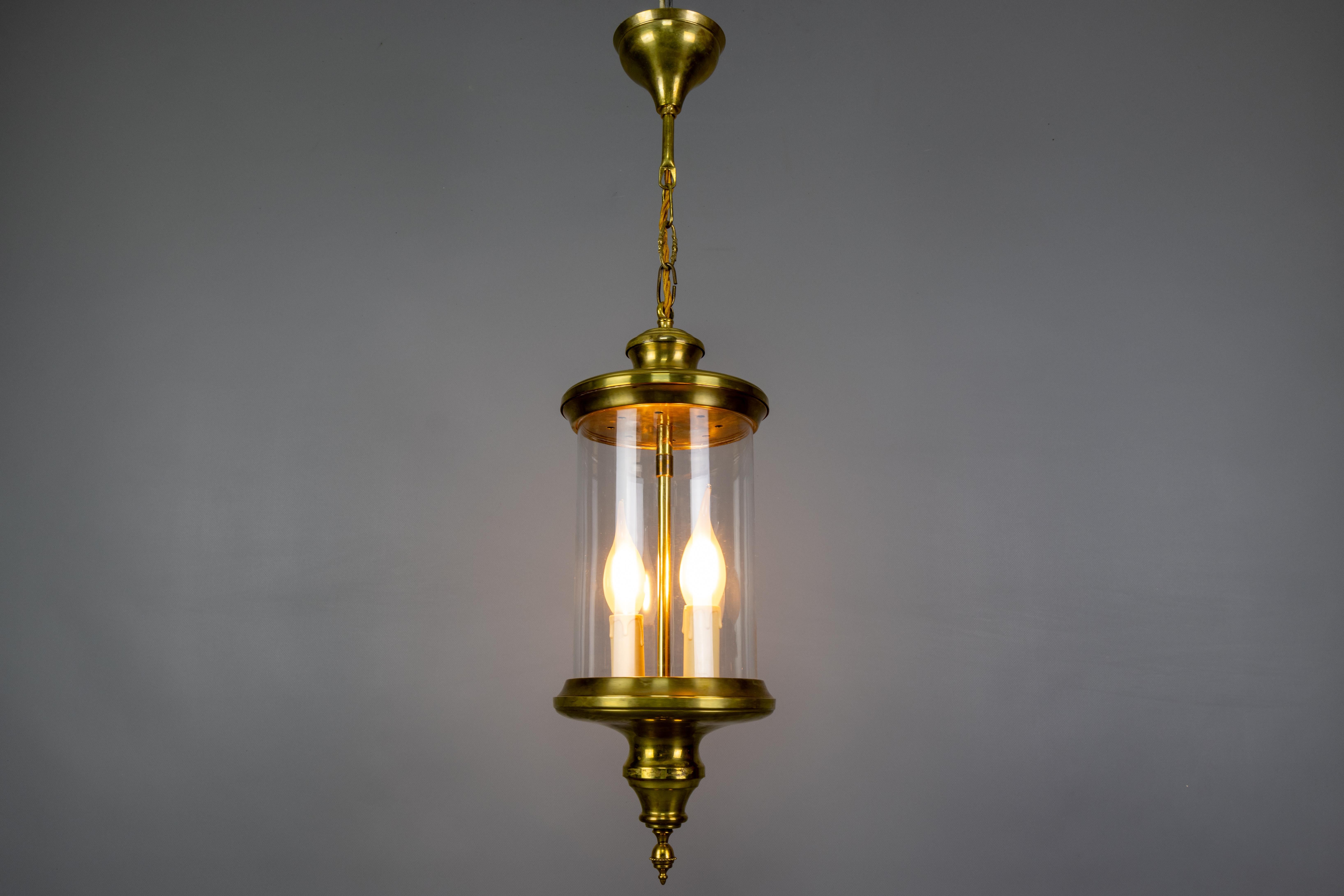 Antiguo farol francés de latón y cristal, colgante de dos luces de estilo Art Nouveau en venta 8