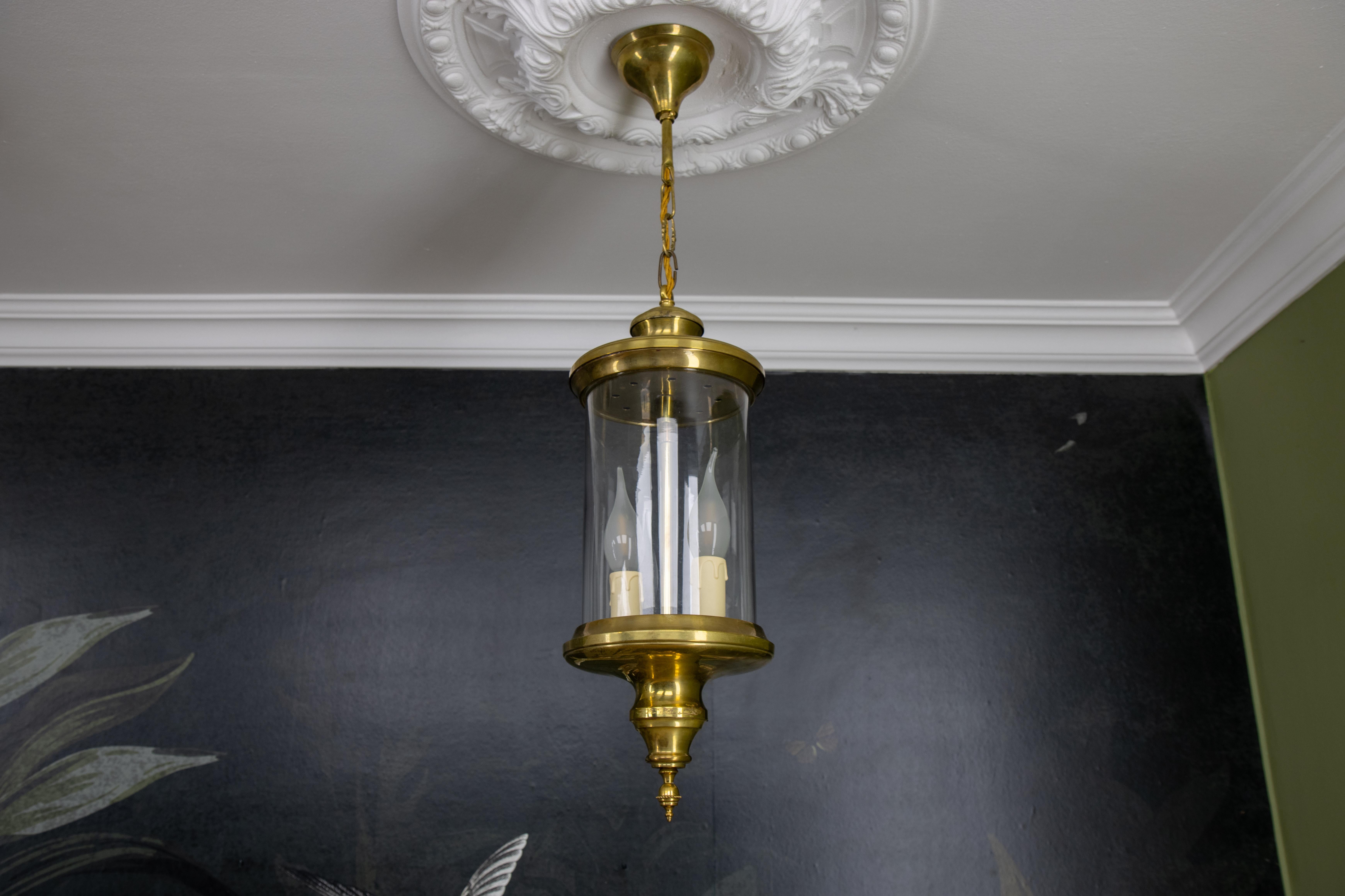 Antiguo farol francés de latón y cristal, colgante de dos luces de estilo Art Nouveau en venta 1