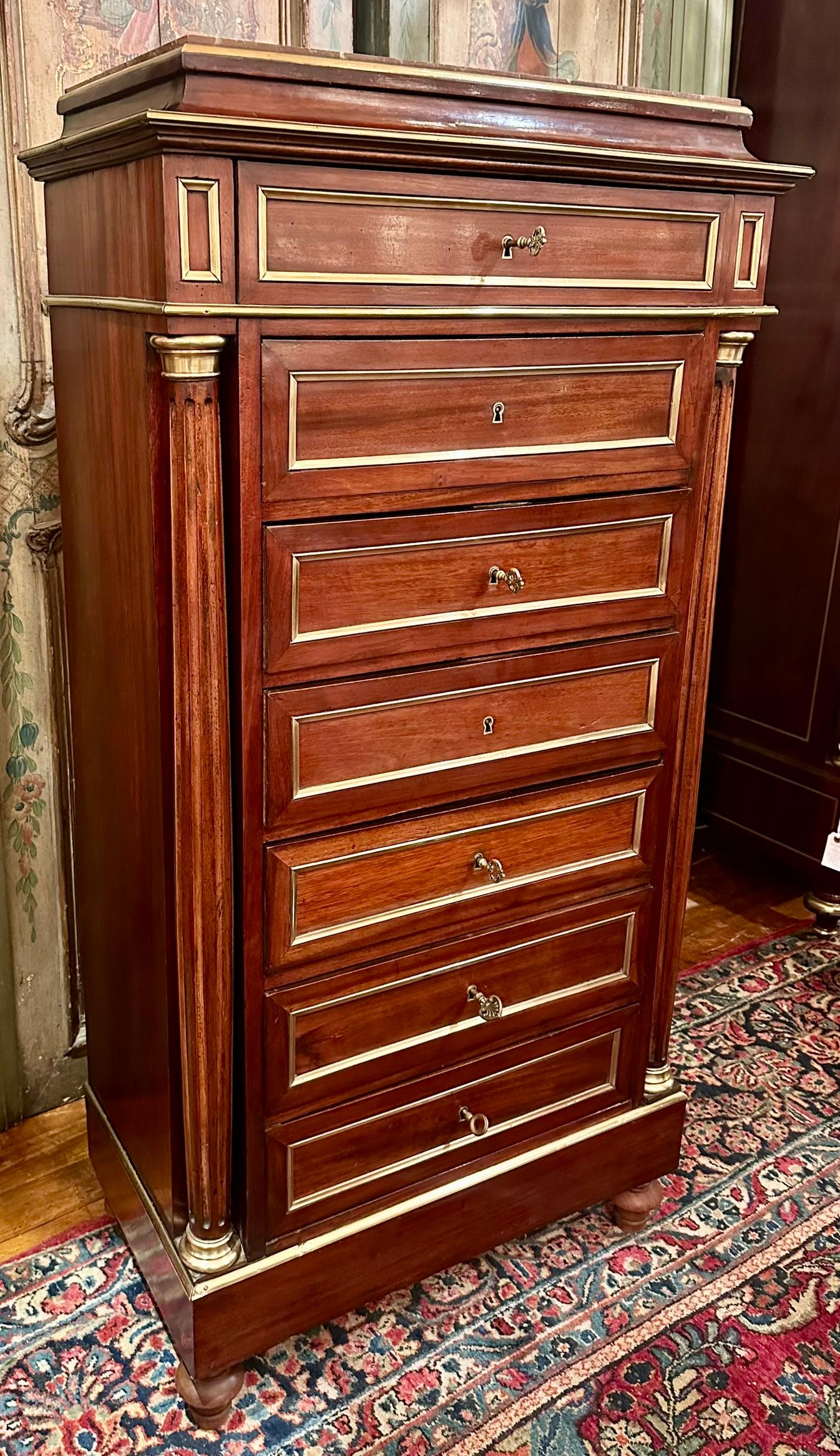 Antique French Brass Inlaid Mahogany Semainier Chest, Circa 1880. In Good Condition For Sale In New Orleans, LA