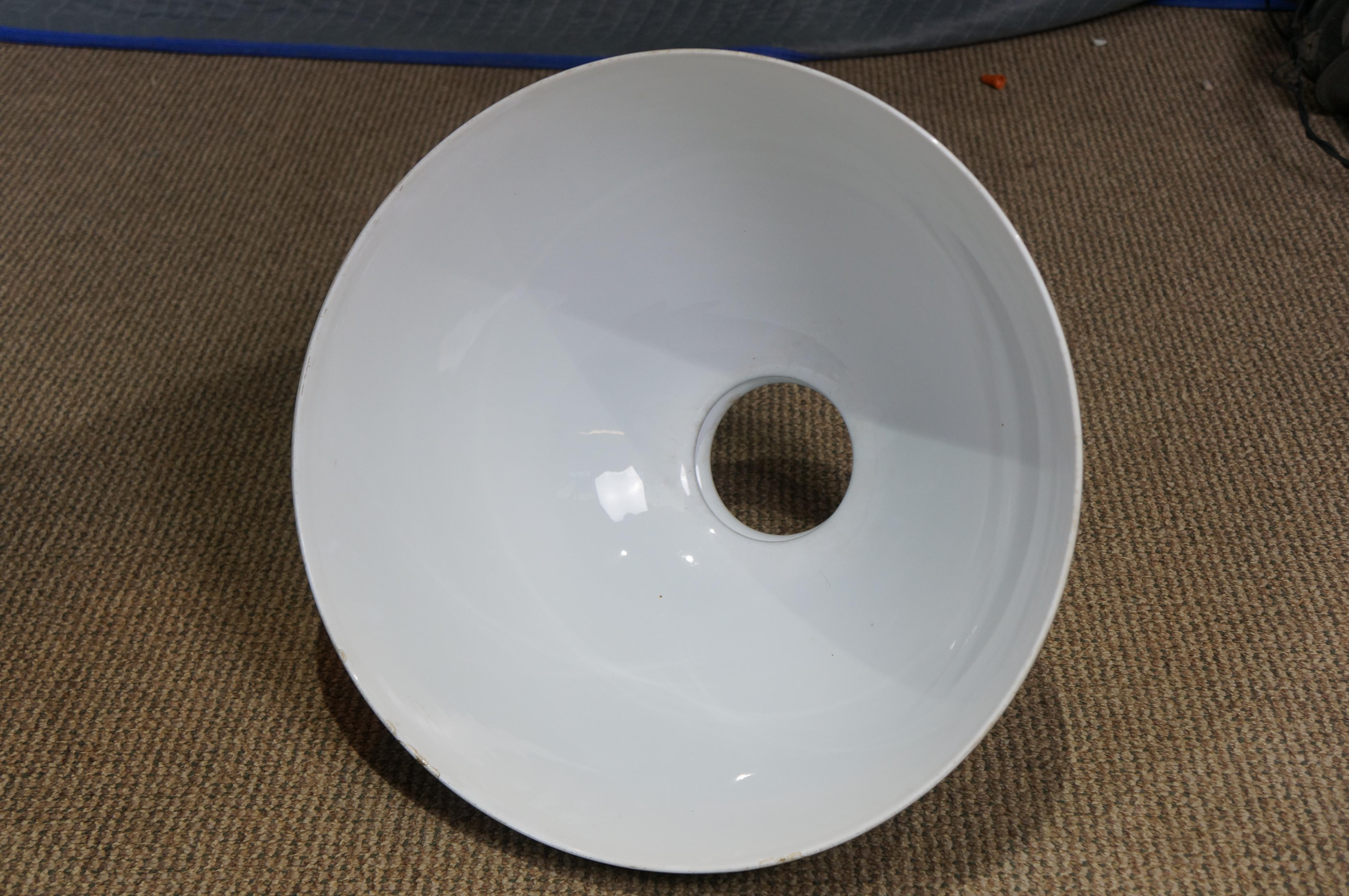 Antiguo candelabro francés de latón esfinge de cristal de celadón convertido en lámpara de aceite de 9 brazos en venta 7