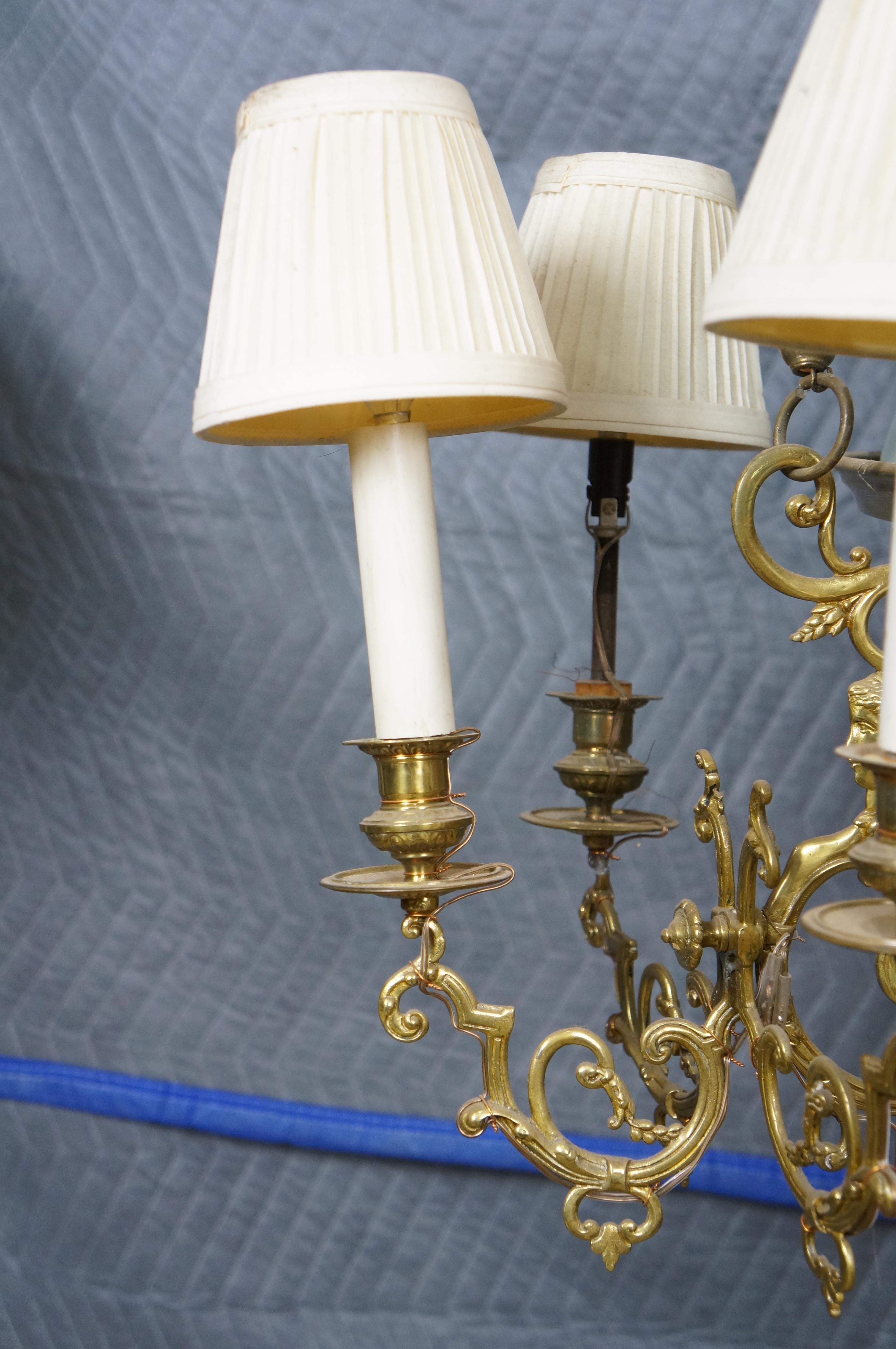 Antiguo candelabro francés de latón esfinge de cristal de celadón convertido en lámpara de aceite de 9 brazos Latón en venta