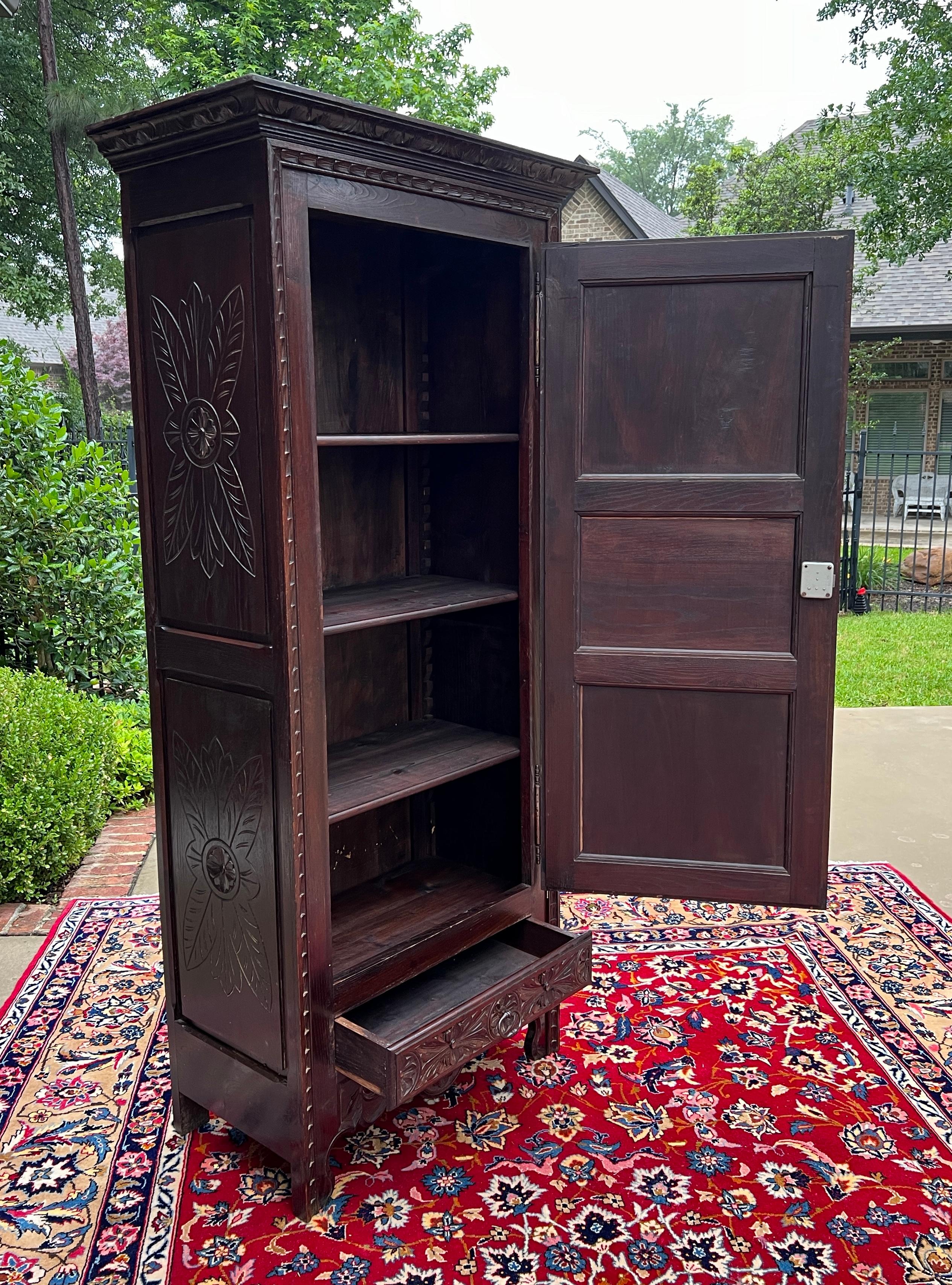 Antique French Breton Armoire Wardrobe Cabinet Linen Closet Chestnut c. 1900-20s For Sale 4