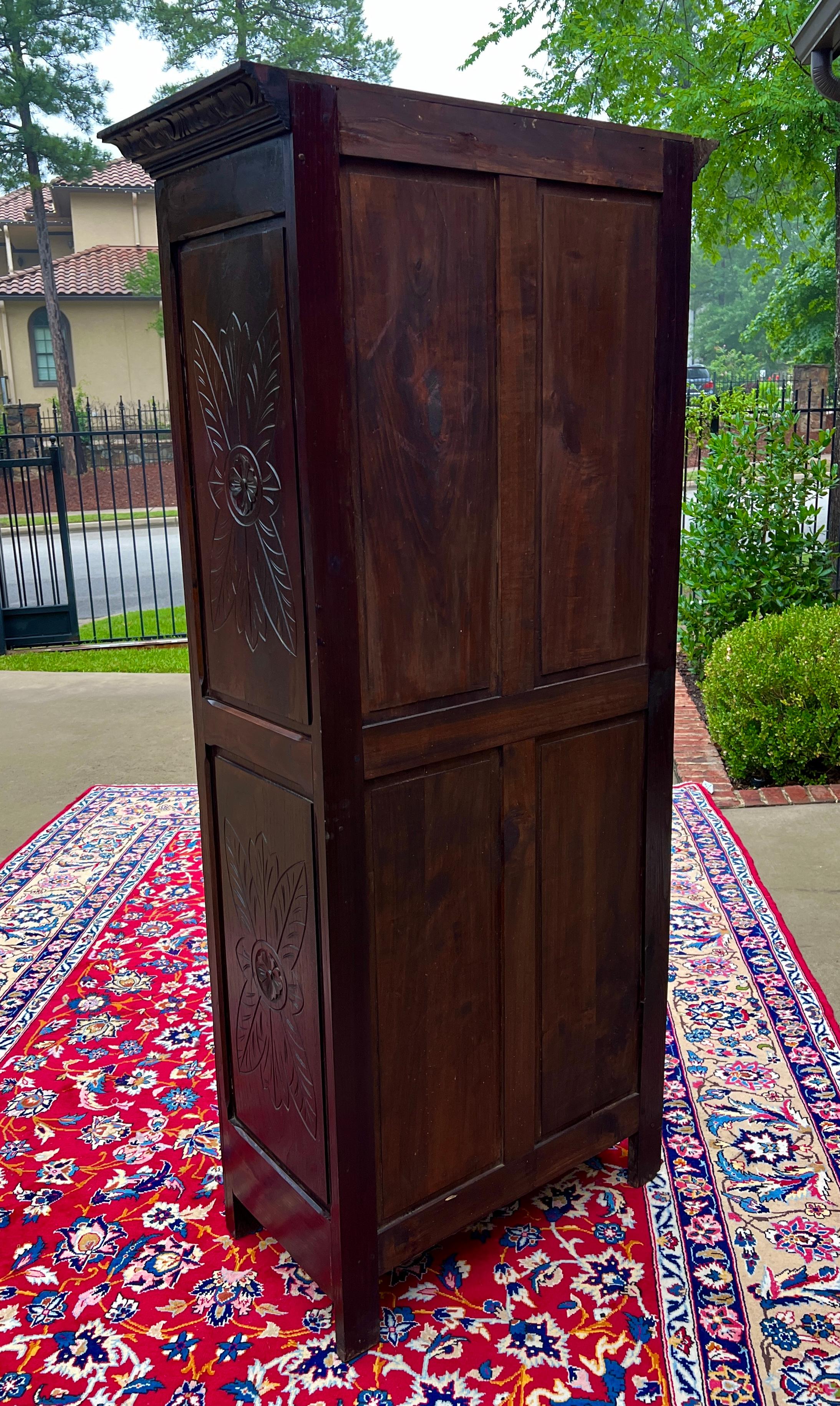 Antique French Breton Armoire Wardrobe Cabinet Linen Closet Chestnut c. 1900-20s For Sale 13