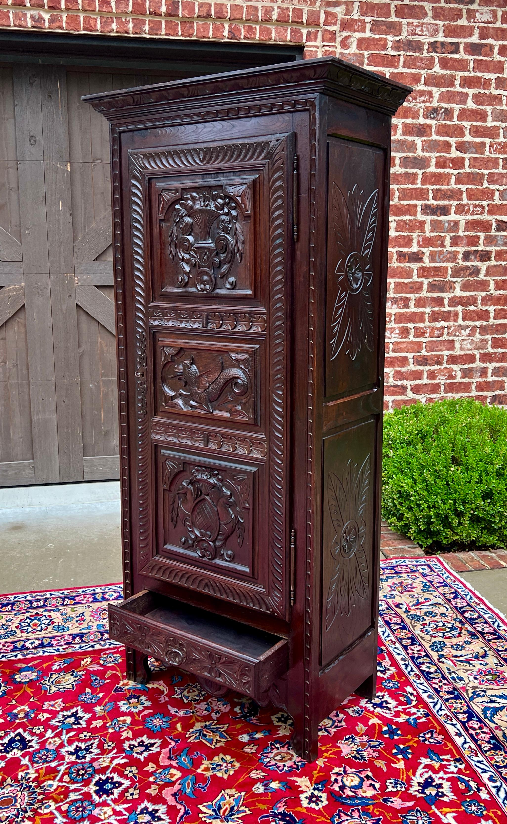 Antique French Breton Armoire Wardrobe Cabinet Linen Closet Chestnut c. 1900-20s For Sale 2