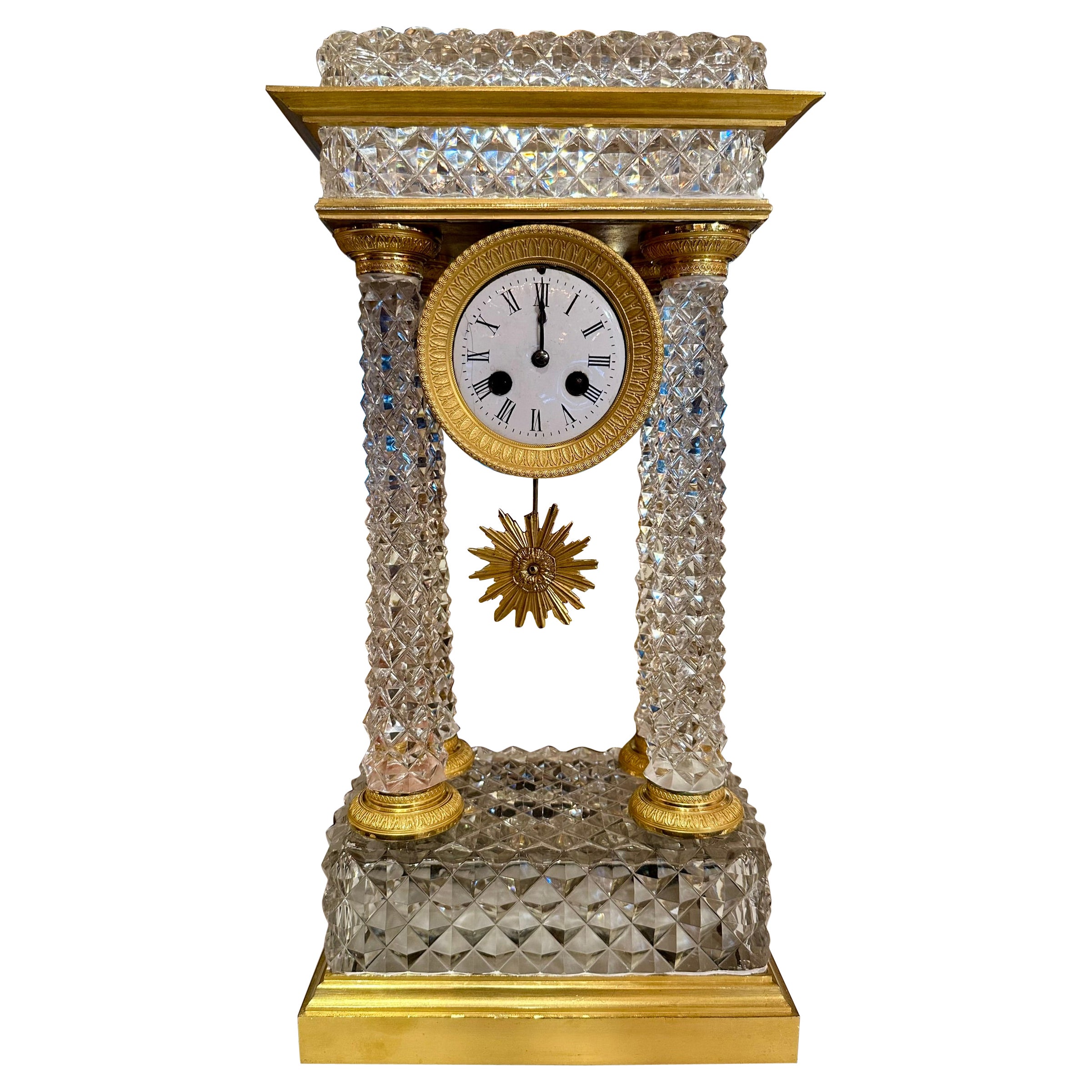 Antique French "Brilliante" Crystal Cut et Gold Bronze Clock, Circa 1880-1890. en vente