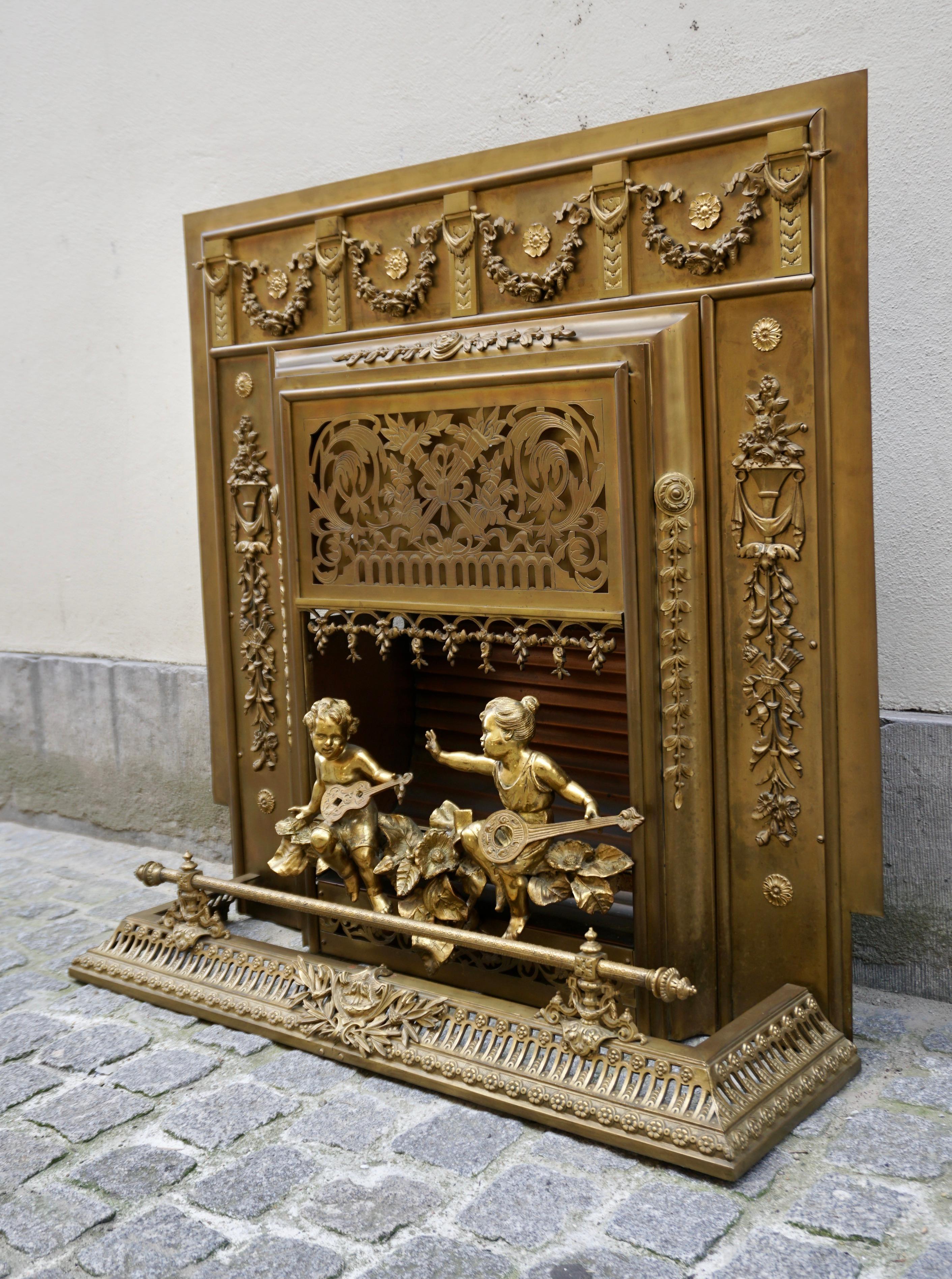 Antique French Bronzo e Ottone con angeli e parafango in vendita 7