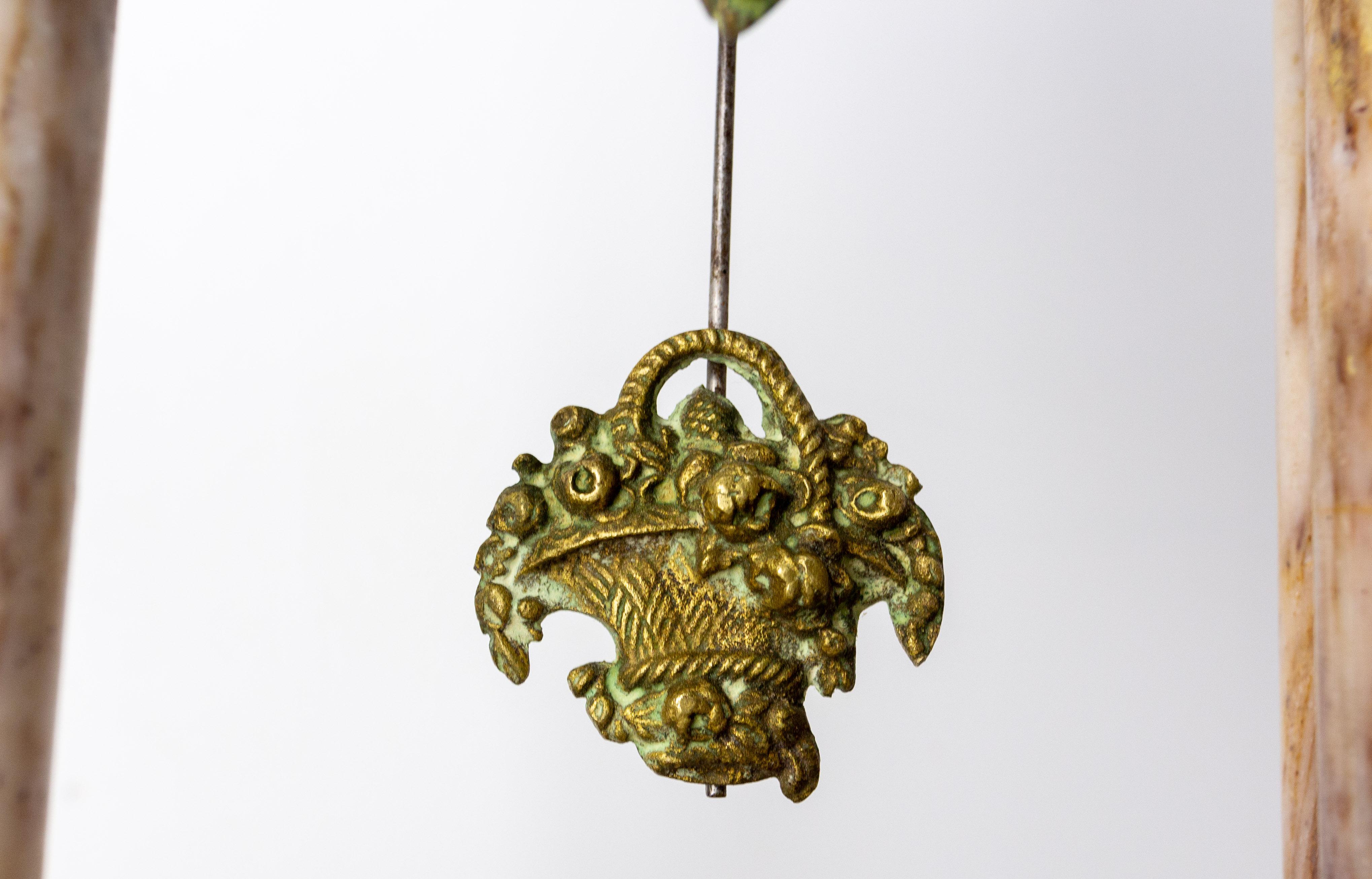 XIXe siècle Pendule de cheminée française ancienne en bronze et marbre avec chérubin Putti Napoléon III en vente