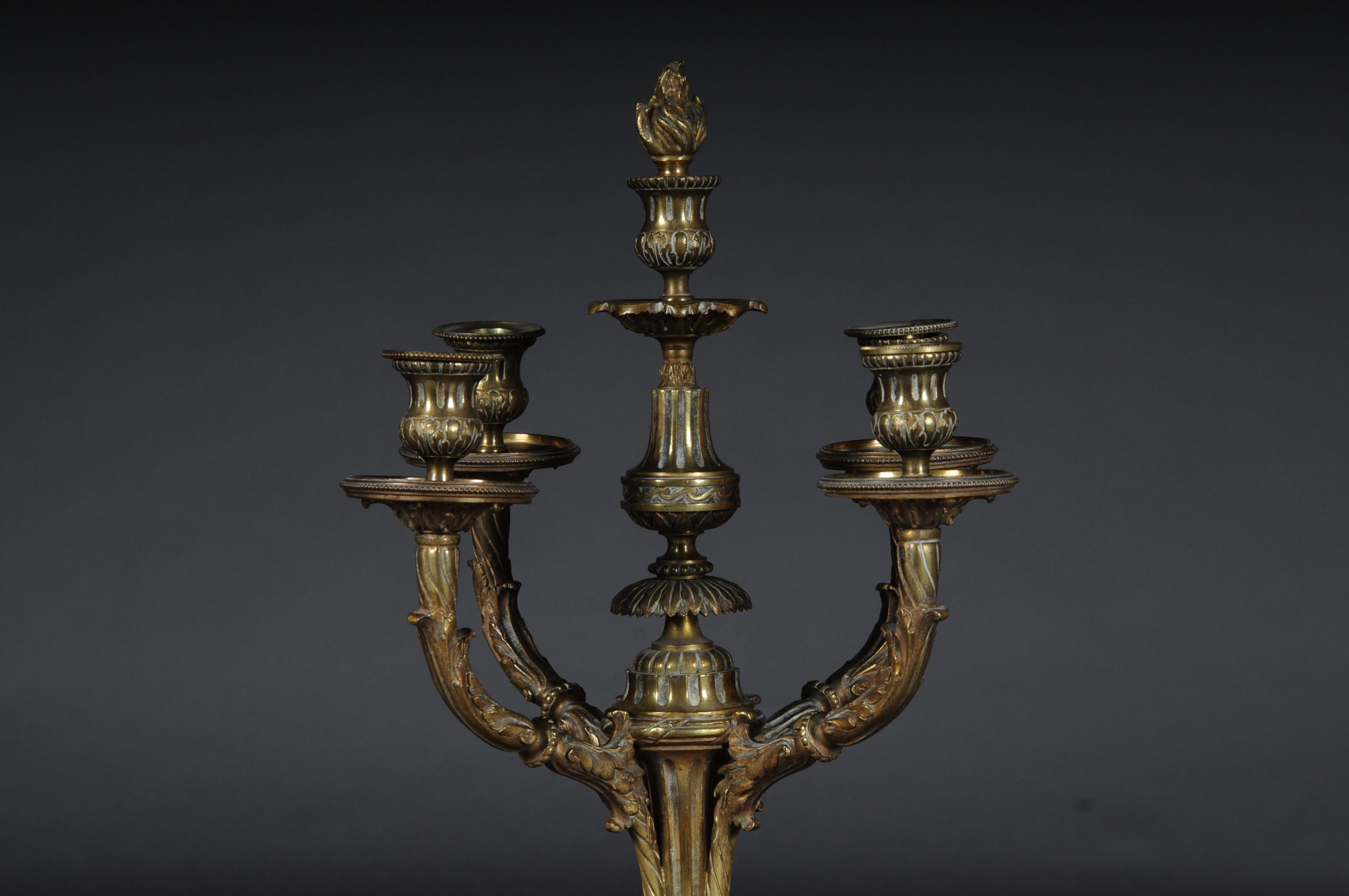 Inizio XX secolo Antique French Bronze Candelabra / Candelabro Louis Seize XVI in vendita