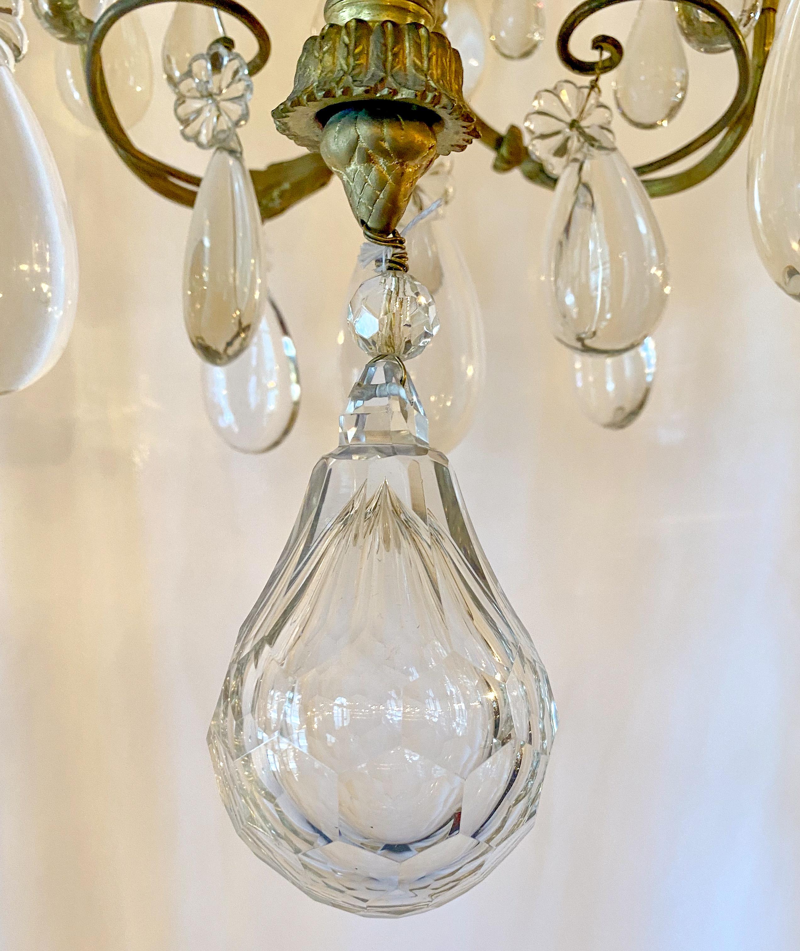 Lustre français ancien en cristal et bronze, datant d'environ 1880 à 1890 en vente 7