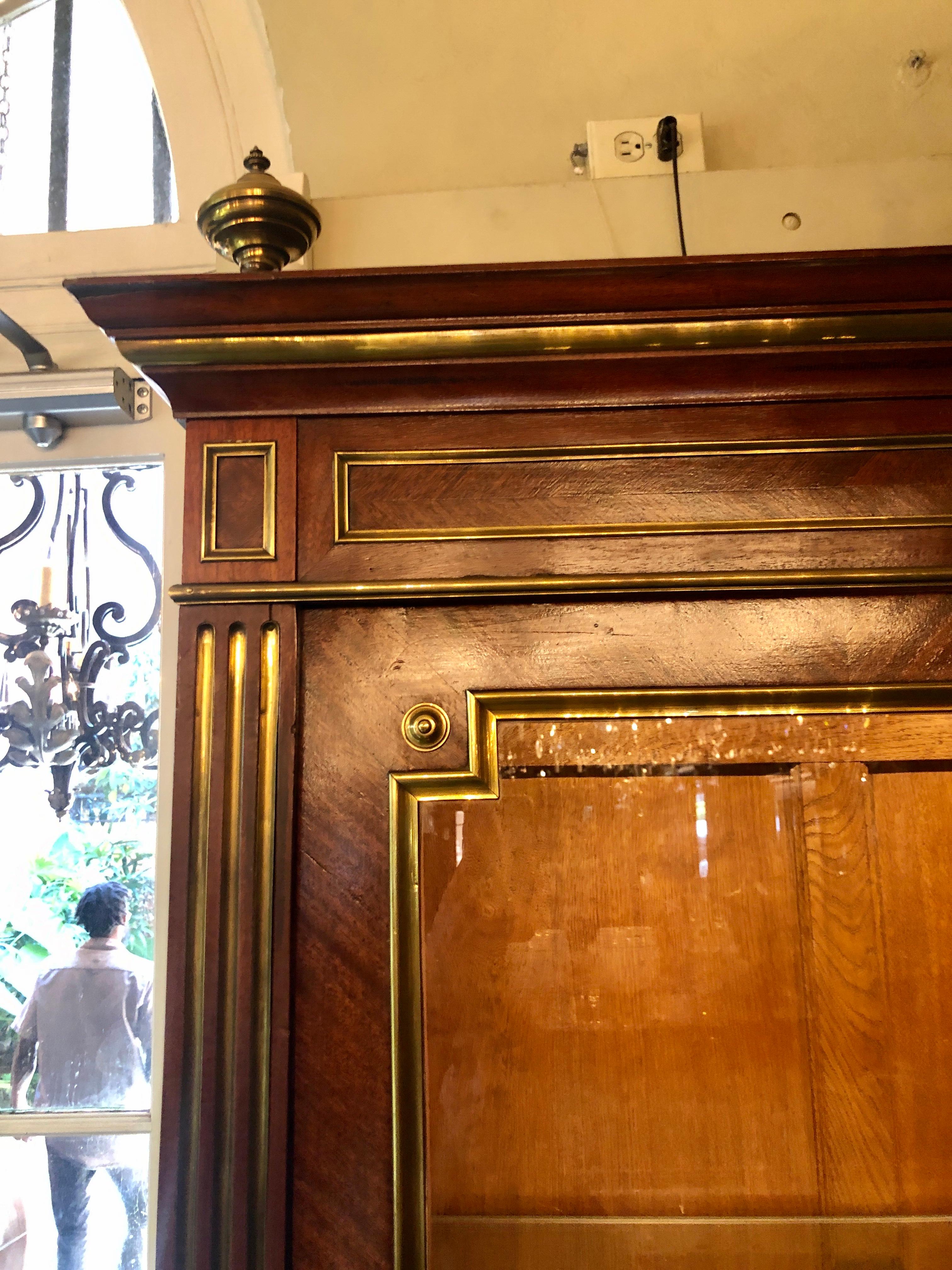 Antique French Bronze D' Ore Mounted Mahogany Display Cabinet Circa 1880 In Good Condition In New Orleans, LA
