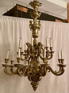 Antique French Bronze D'Oré 16-Light Mazarin Chandelier, Circa 1900.