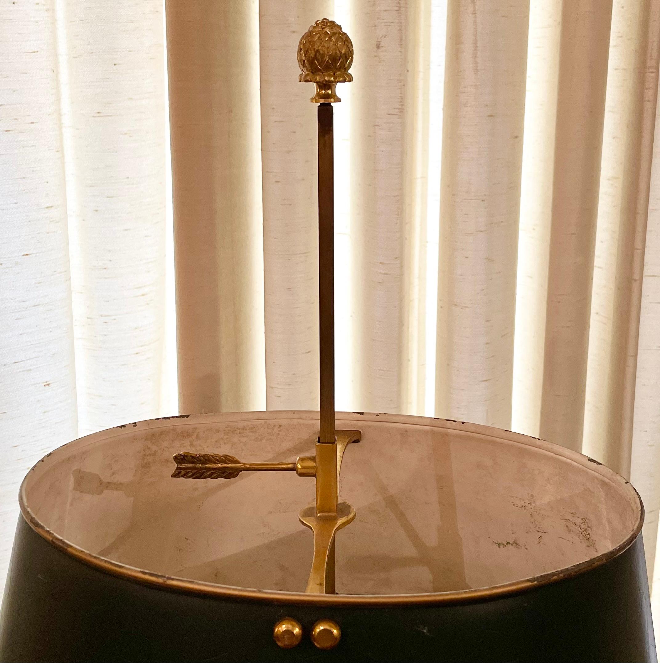 Bronze Antique Lampe Bouillotte D'Oré en bronze avec fleurs de Dresde, Circa 1890. en vente