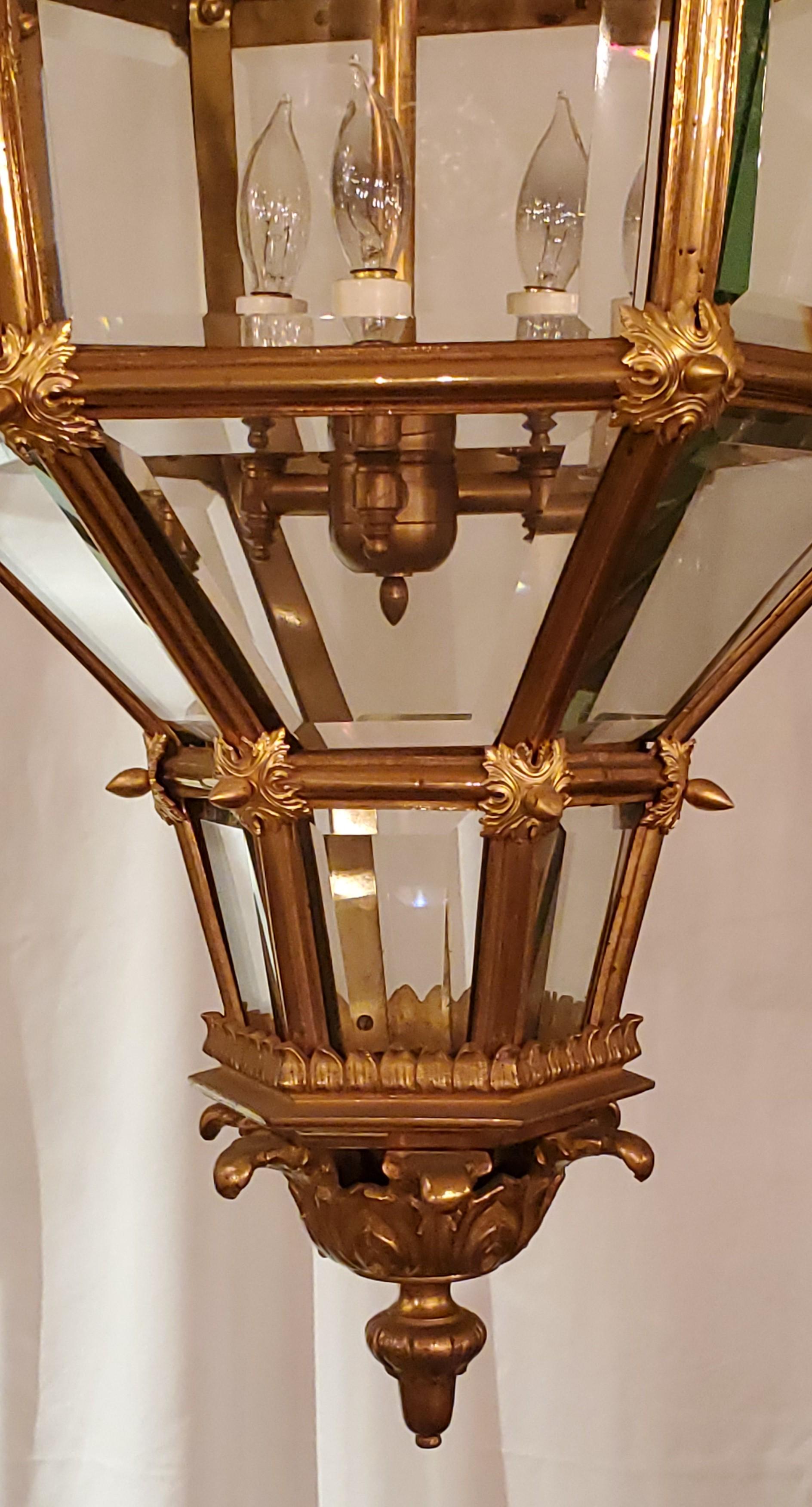 Lanterne d'antiquité française en bronze d'or de château Bon état - En vente à New Orleans, LA