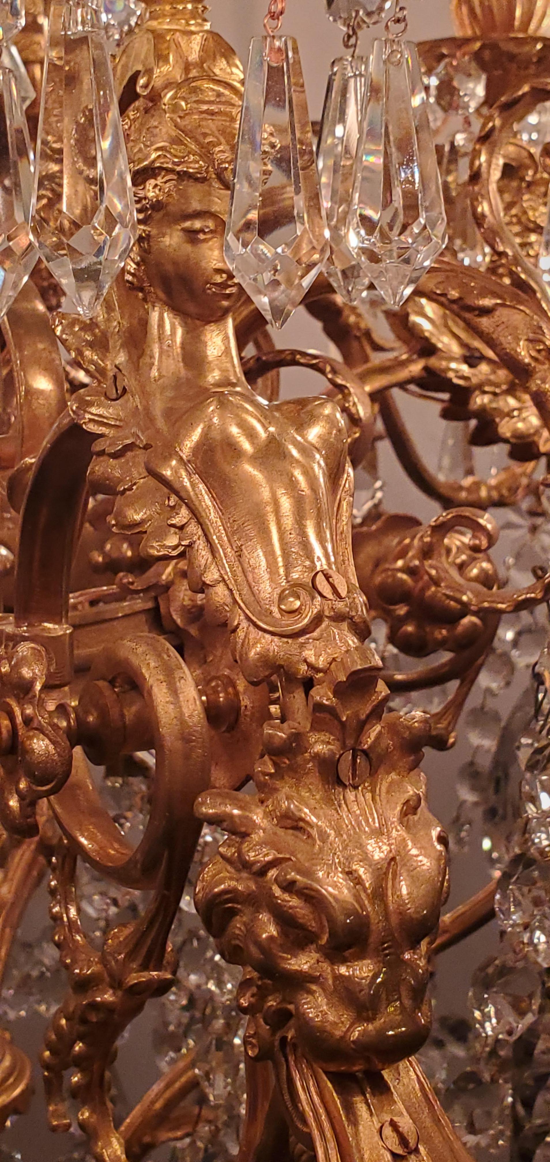 Lustre français ancien en bronze d'or et cristal, datant d'environ 1880 en vente 1