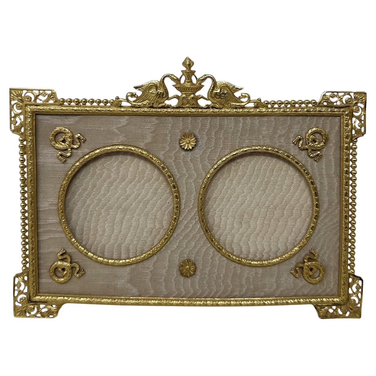 Antique French Bronze Dore Ormolu Portrait Photograph Picture Frame Silk (Cornice per fotografie)