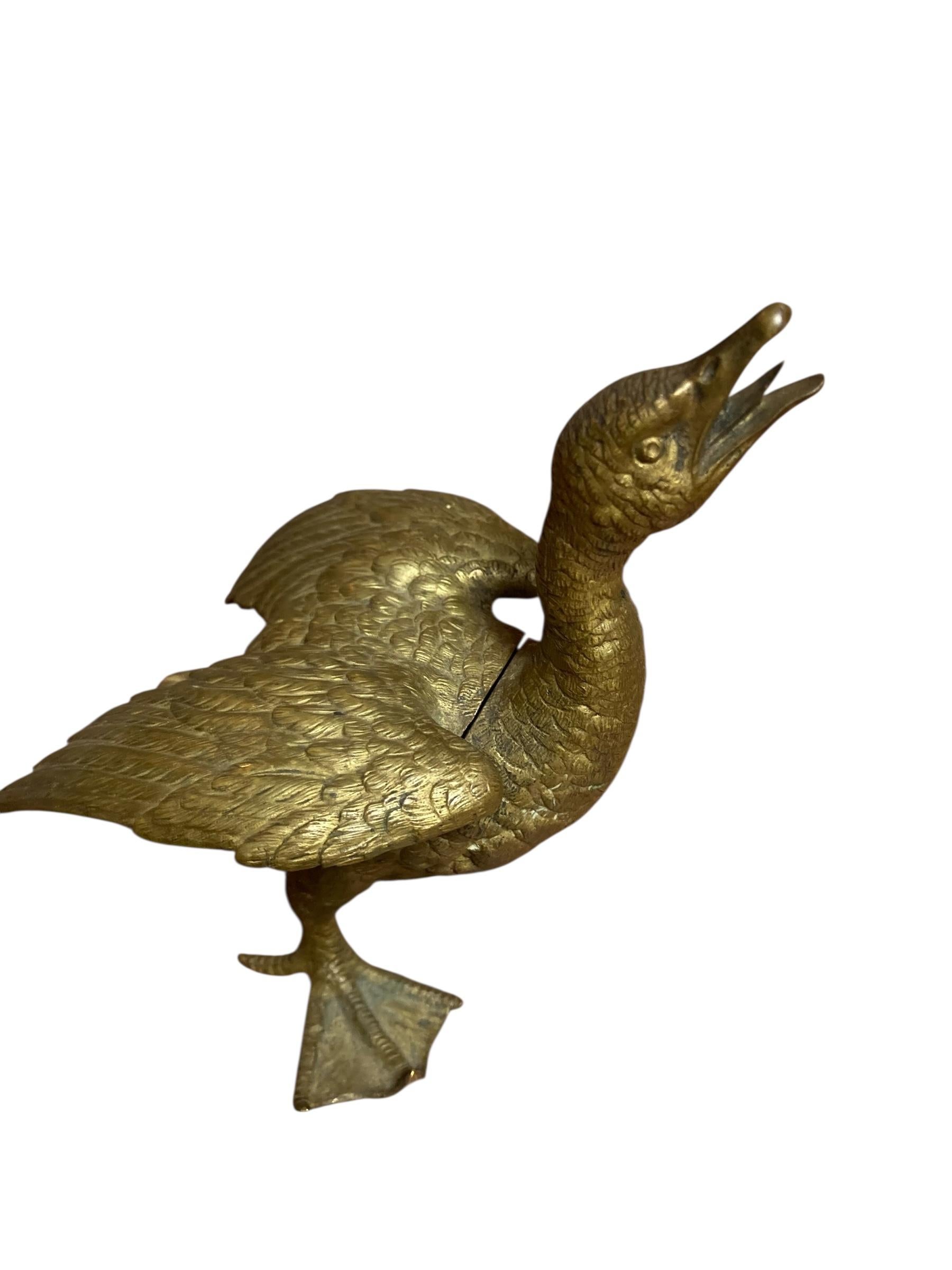 Antiguo tintero de ganso de bronce francés en venta 2