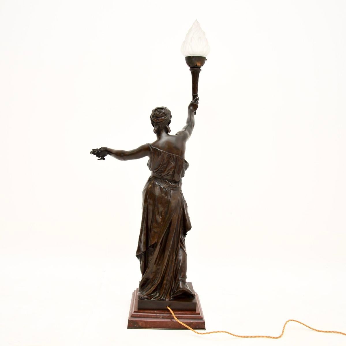 Antique French Bronze Lamp Figure ‘La Paix’ by Jean-Jules Cambos In Good Condition For Sale In London, GB