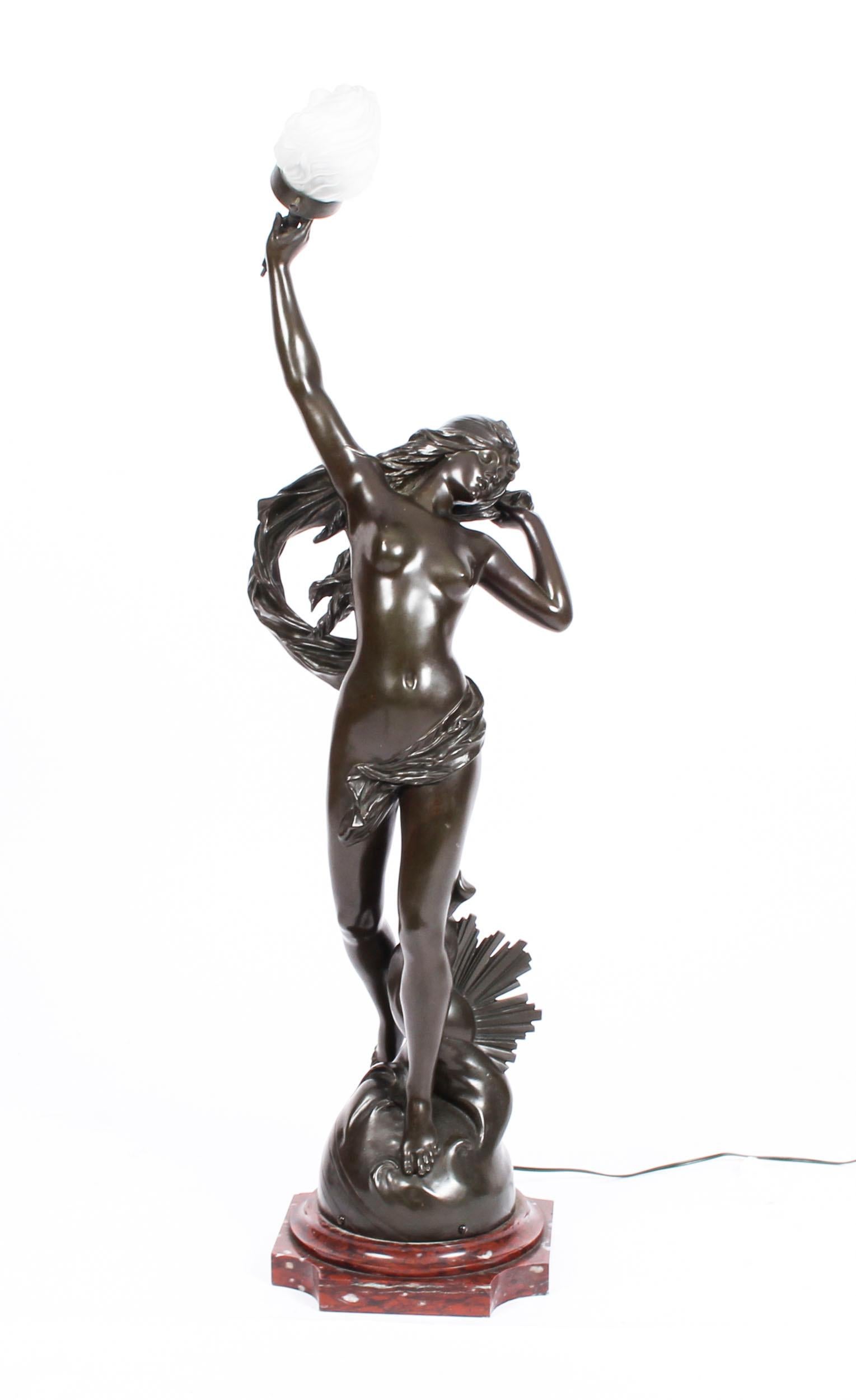French Bronze Lamp of Nude Sunset Edouard Drouot on Pedestal 19th Century In Good Condition In London, GB