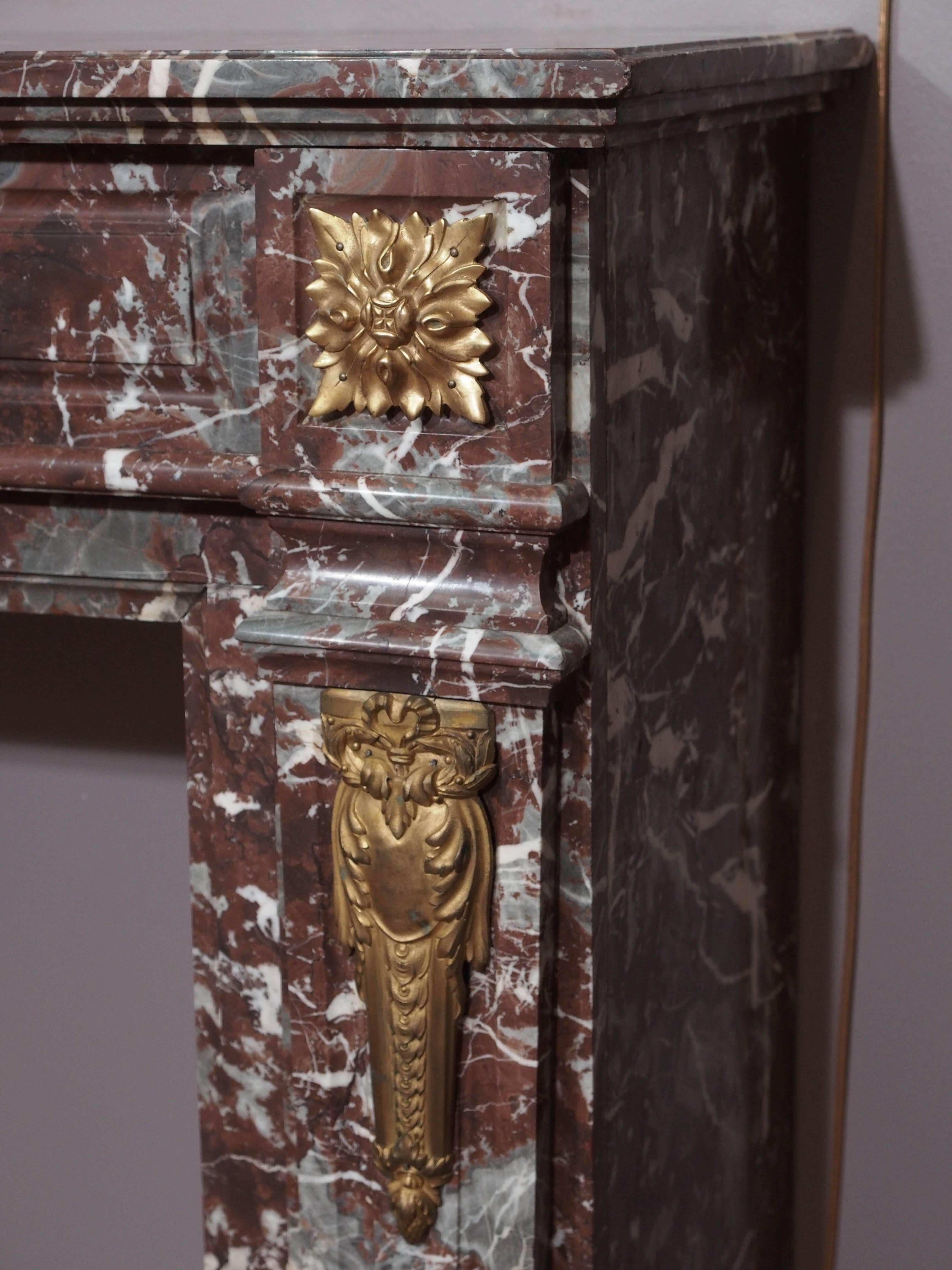 Antique French Bronze Mounted Marble Mantle In Good Condition For Sale In New Orleans, LA