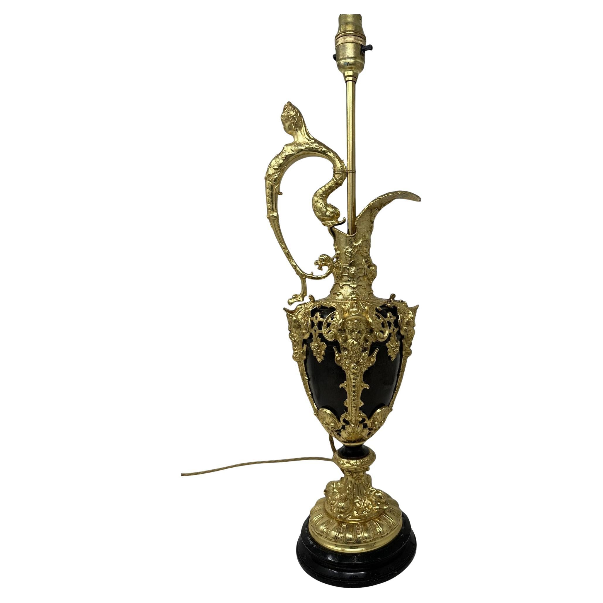 Ancienne lampe électrique française vase aiguière en bronze doré Maner Claude Michel Clodion