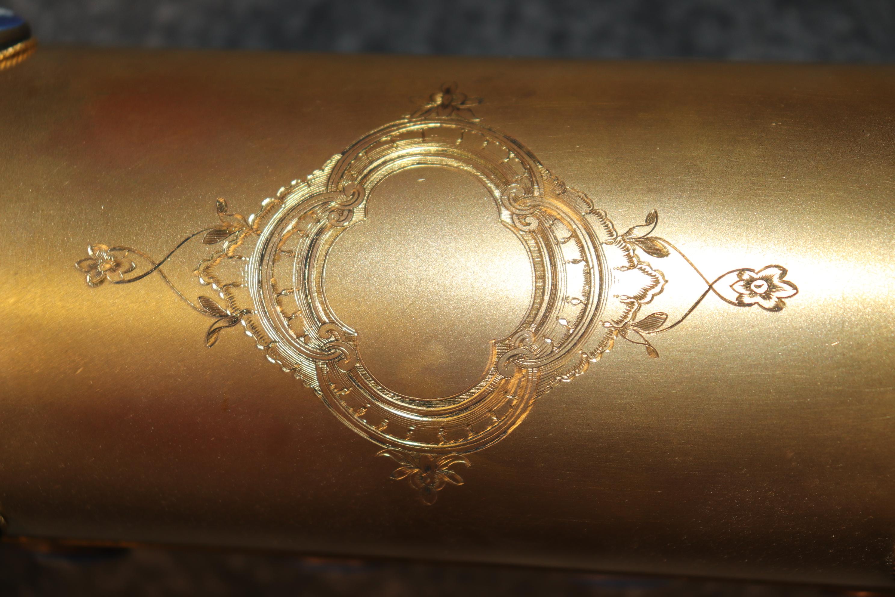 Antique French Bronze Ormolu Scrigno foderato internamente con inserti in Wedgewood in vendita 6