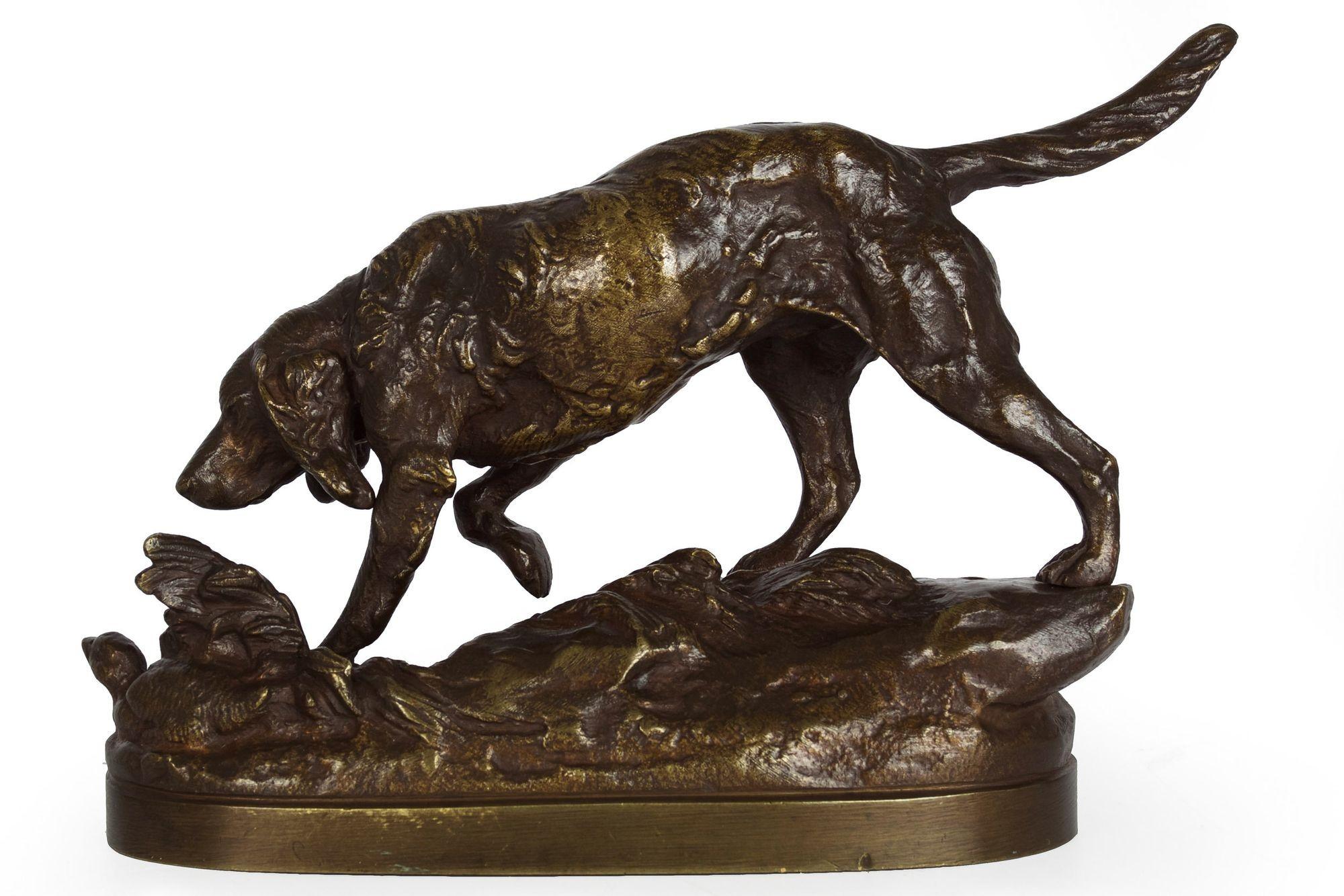 Français Sculpture fran�çaise ancienne en bronze représentant un chien de chasse d'après Prosper Lecourtier