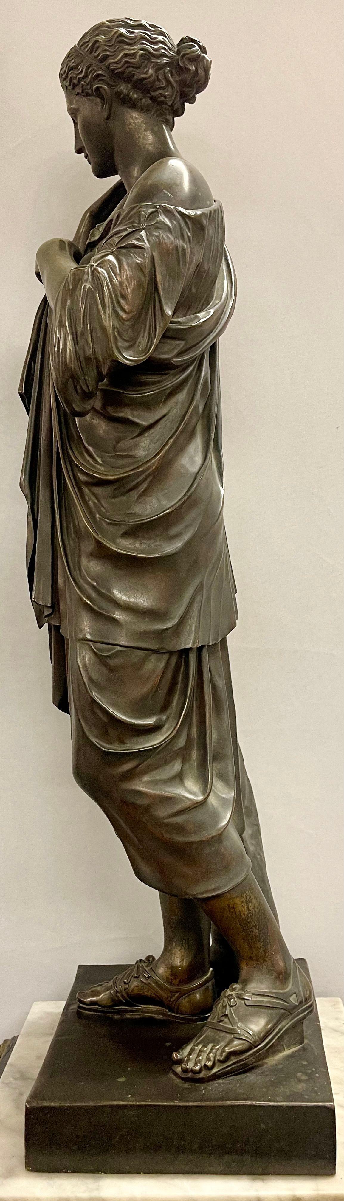 Statue ancienne en bronze signée 