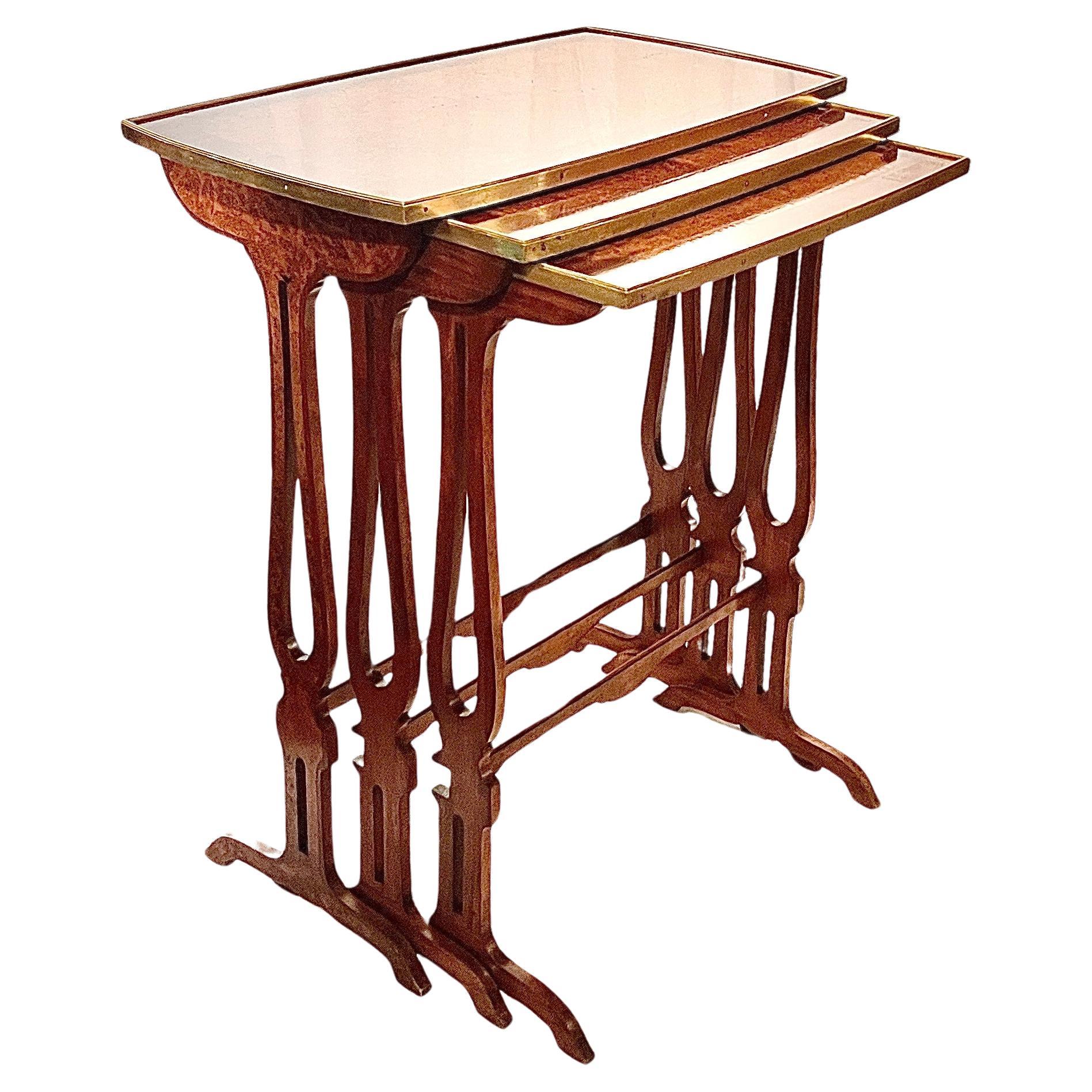 Antique French Bronze Trimmed Briarwood and Walnut Nest of 3 Tables, Circa 1885. For Sale