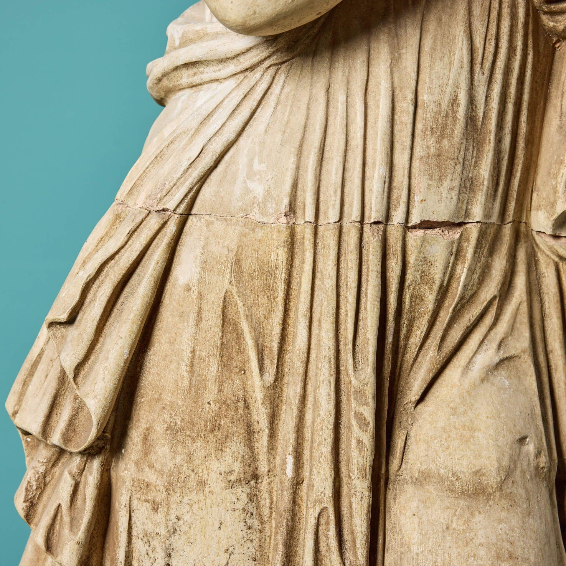 Antike französische Buff-Terrakotta-Gartenstatue von Clio im Angebot 3