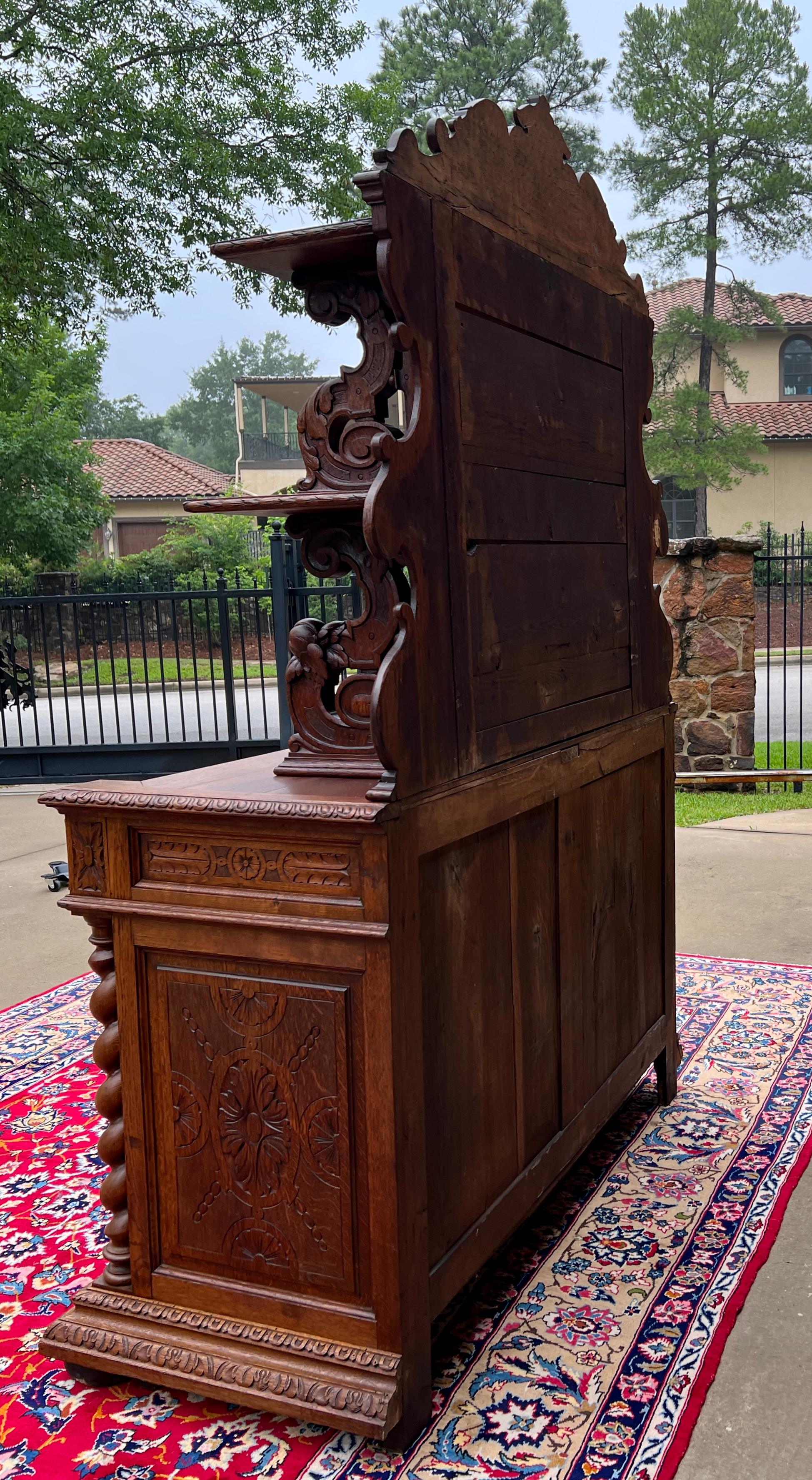 Antique French Buffet Server Sideboard Buffet Barley Twist Honey Oak 3-Tier 19C For Sale 12