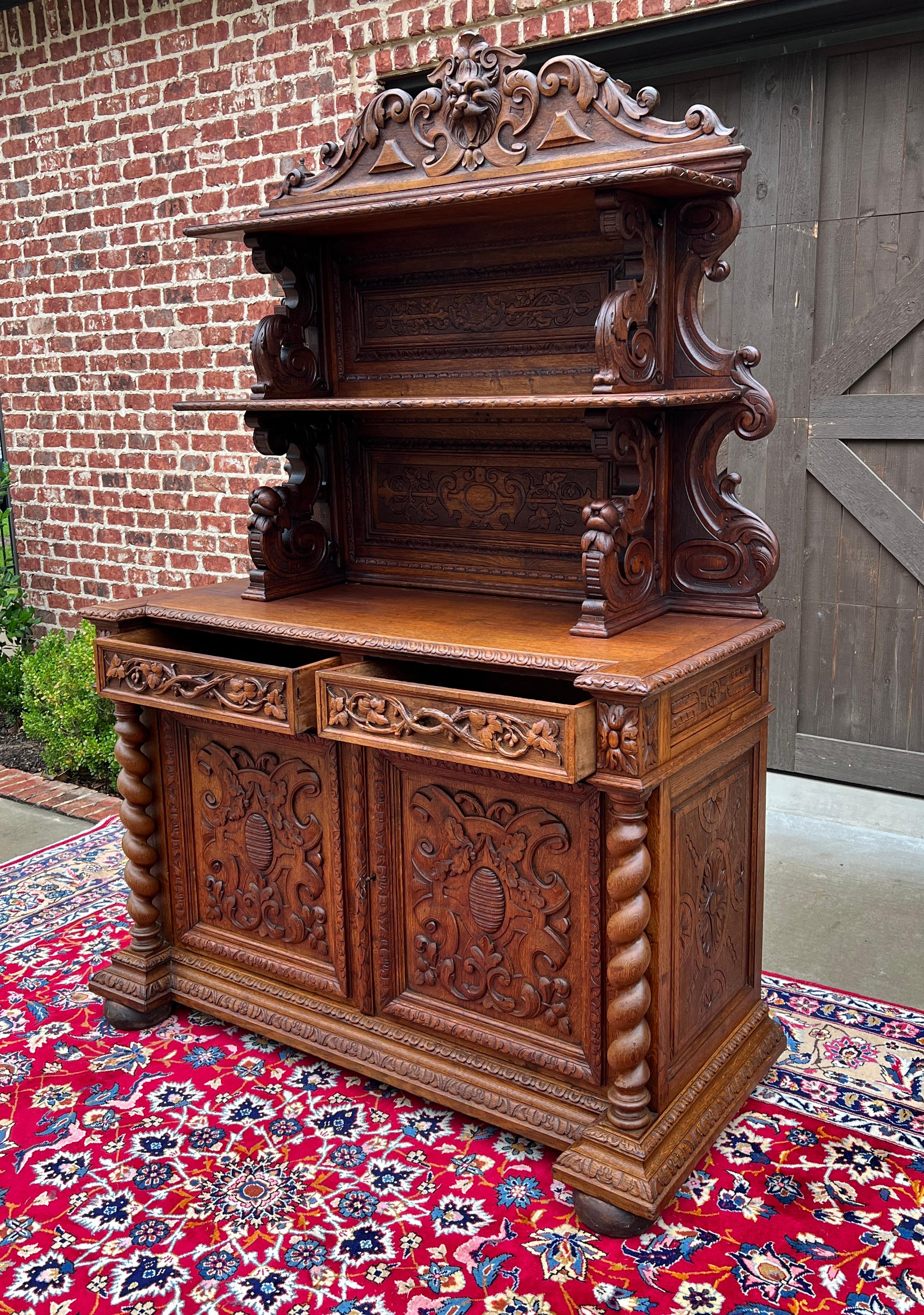 Quercia Antique French Buffet Server Sideboard Buffet Barley Twist Honey Oak 3-Tier 19C in vendita
