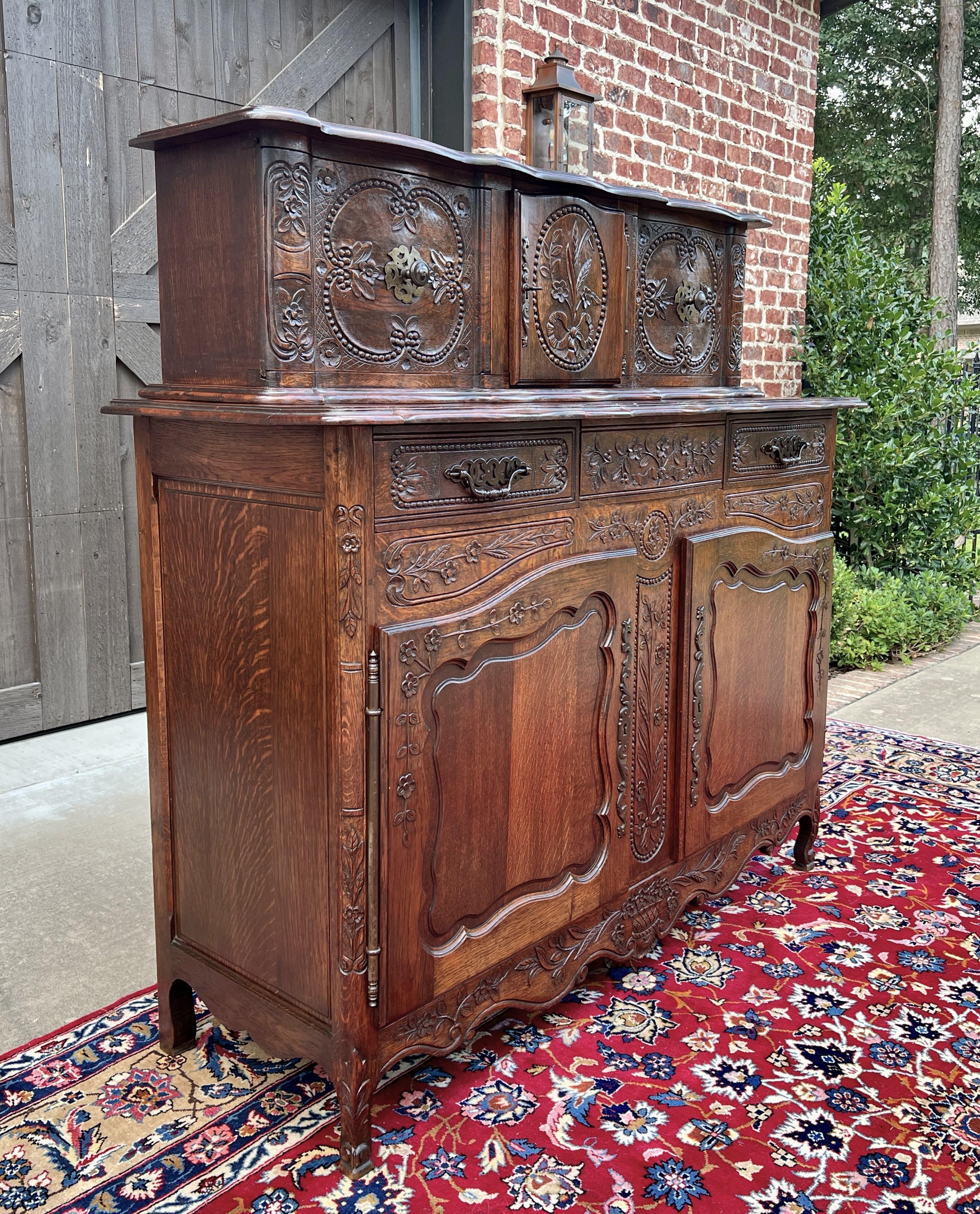Antikes französisches Buffet Anrichte Server Cupboard Panetiere Stark geschnitzte Eiche 19C (Französische Provence) im Angebot