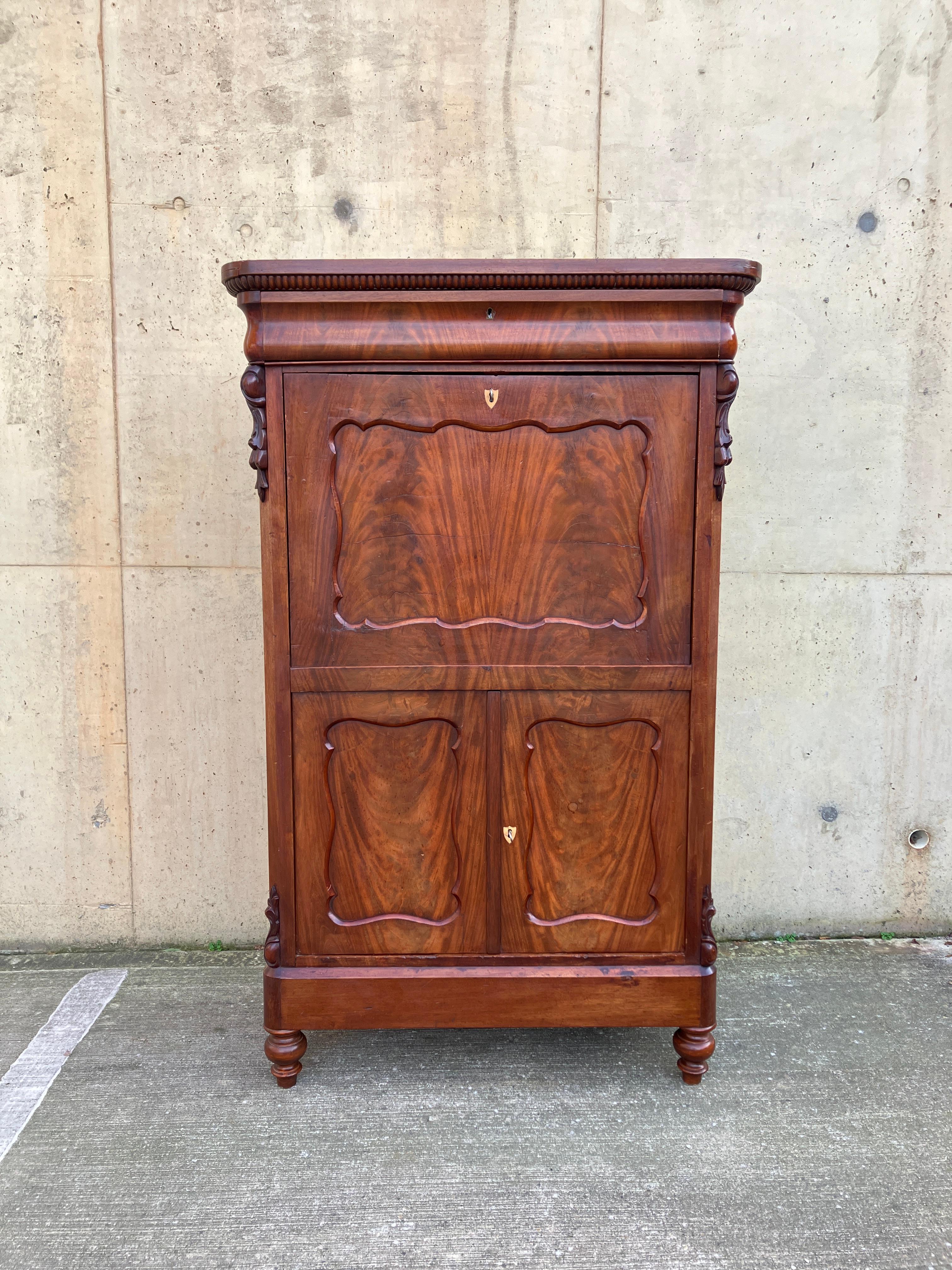Antique French Secretaire / Bureau en Caoba en venta 7
