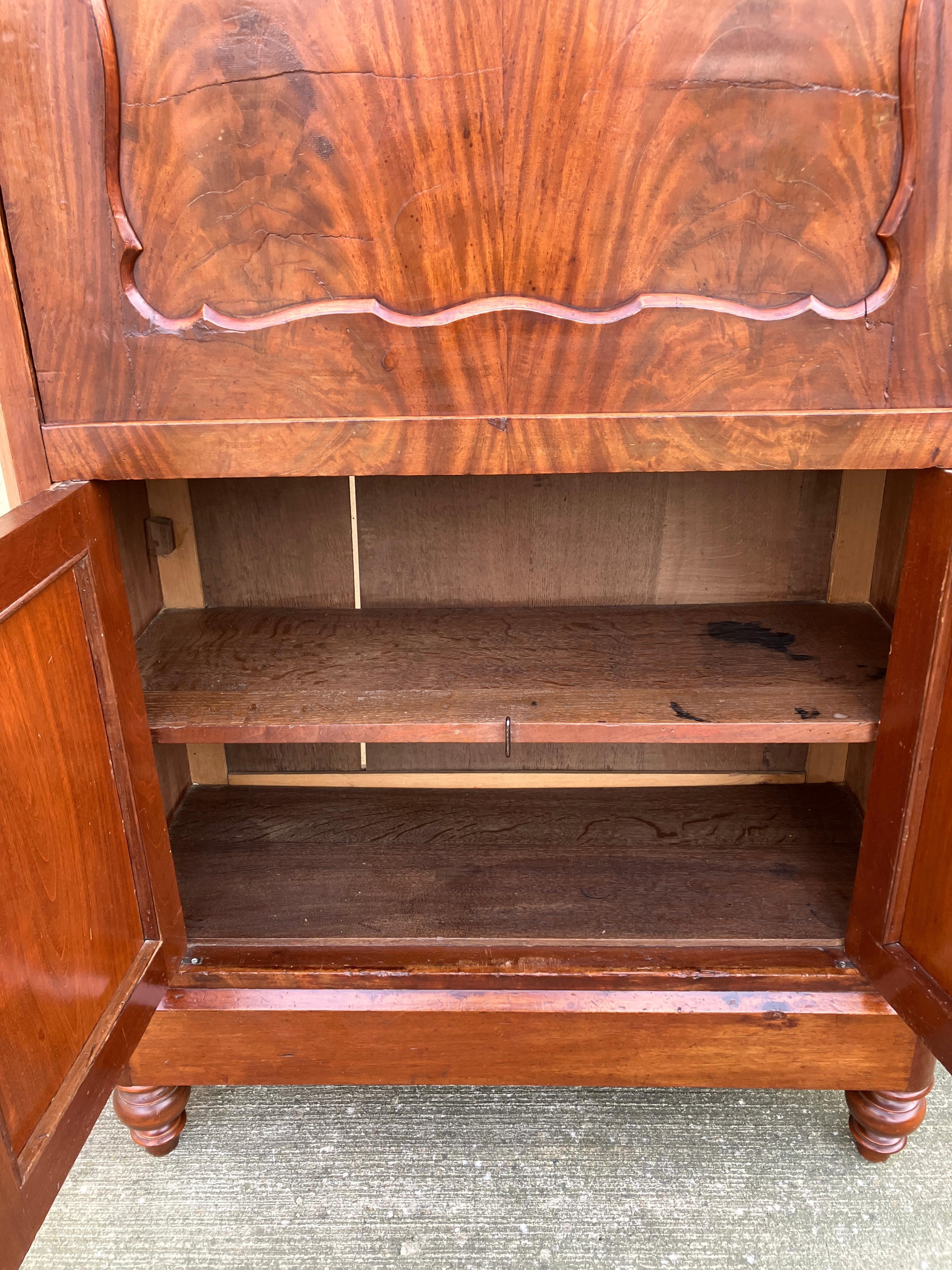 Antique French Secretaire / Bureau en Caoba en venta 8