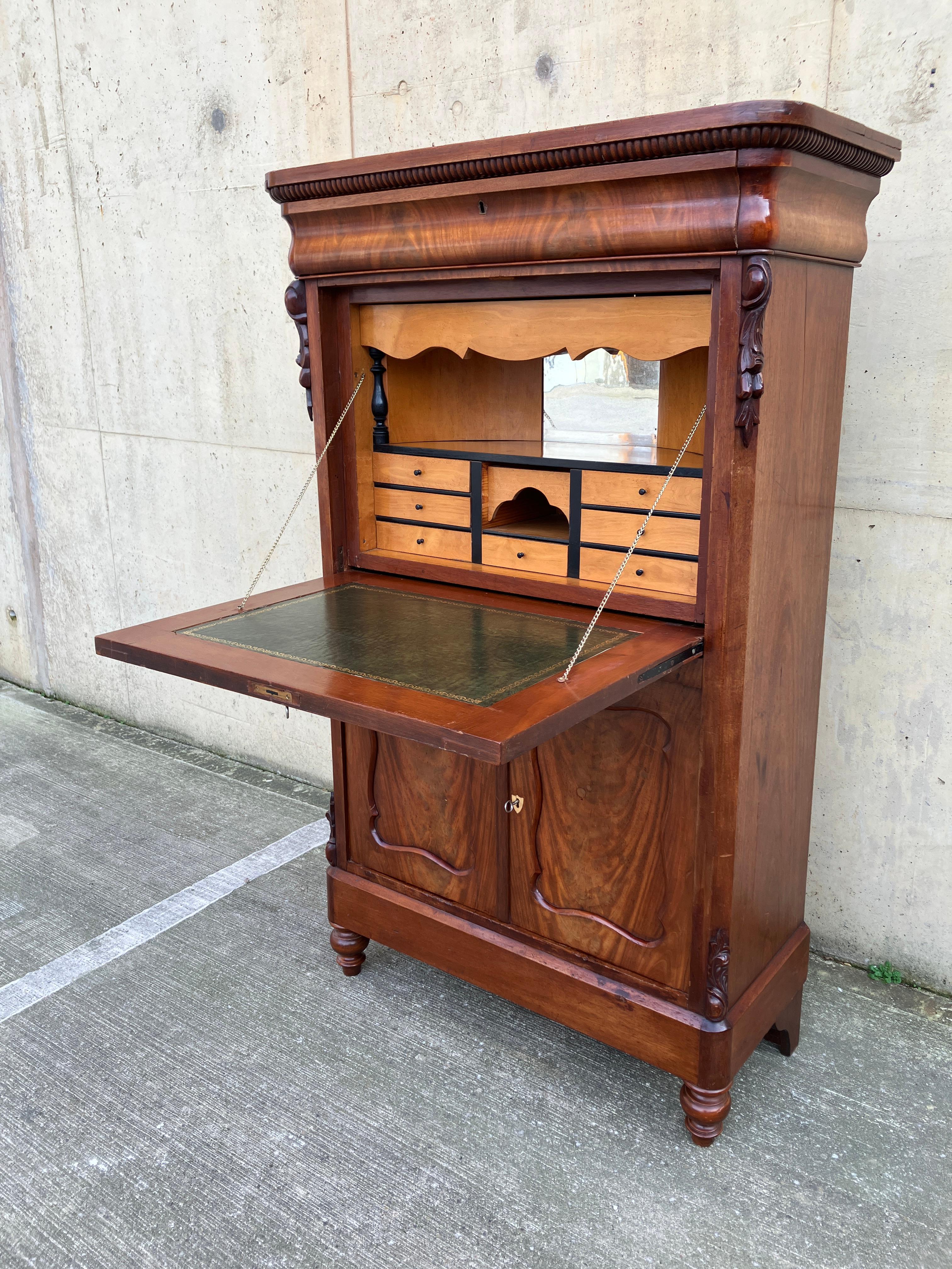 Antique French Secretaire / Bureau en Caoba Francés en venta