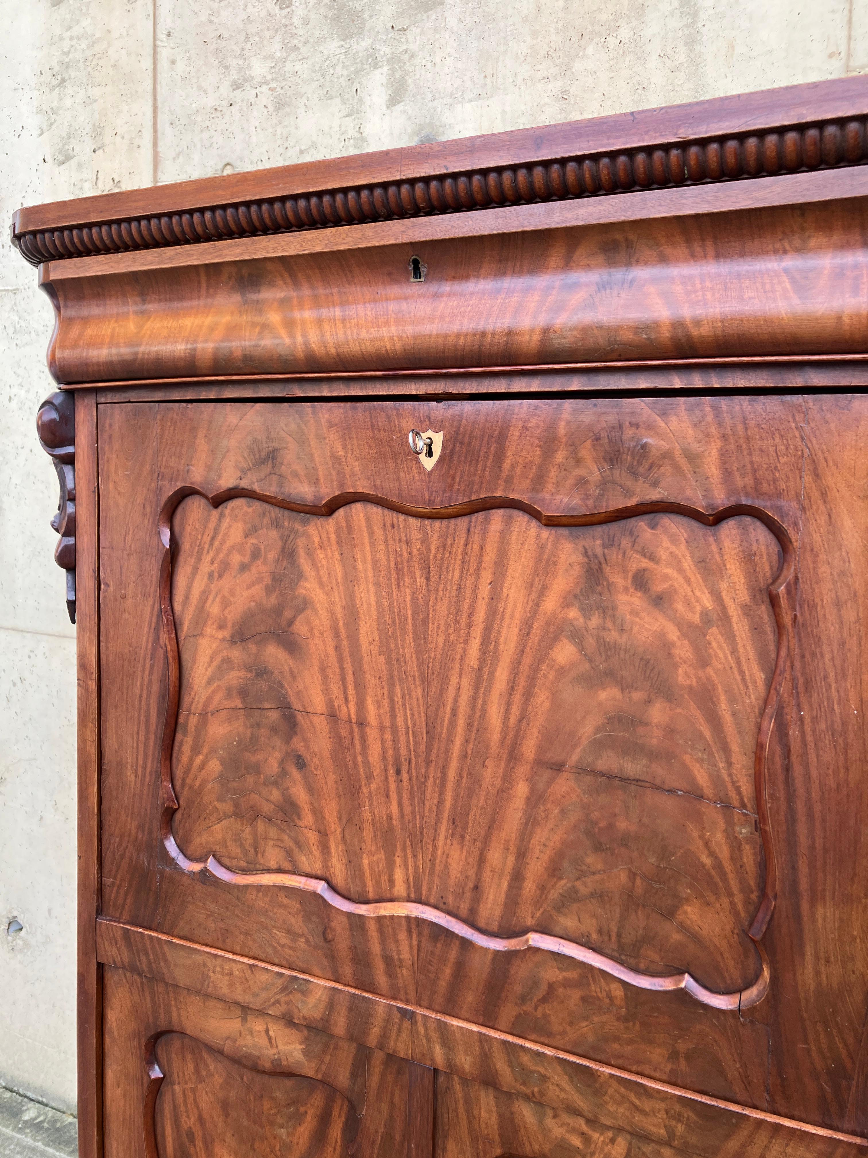 Antique French Secretaire / Bureau en Caoba en venta 2
