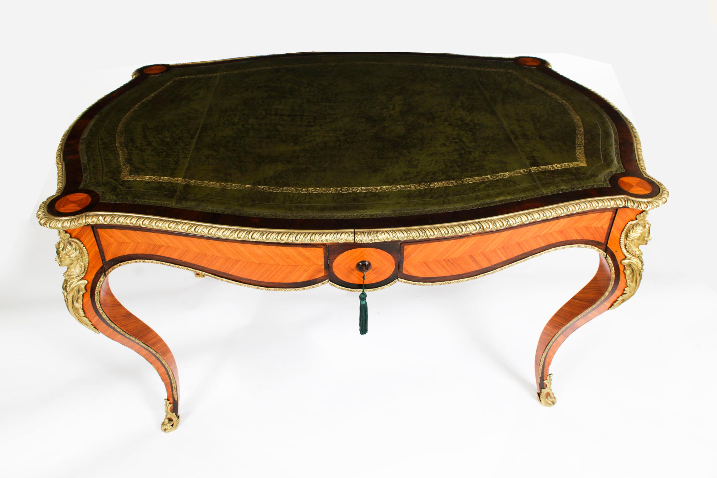 Table d'écriture française ancienne du 19ème siècle Bon état - En vente à London, GB