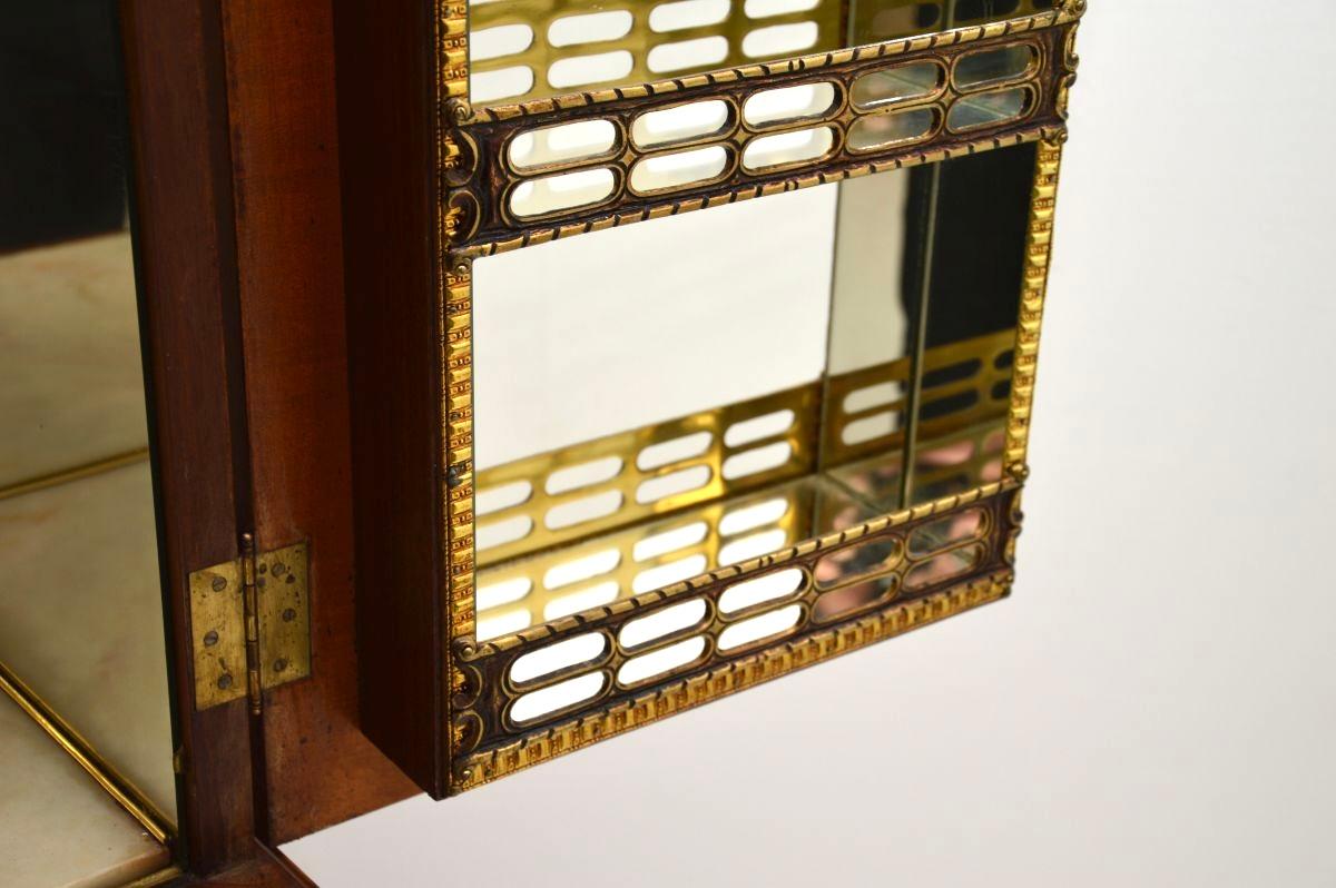 Antique French Burr Walnut Drinks Cabinet In Good Condition In London, GB